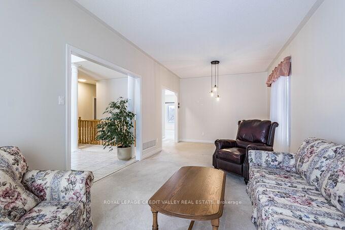 Photo 16 of 15 Kirkwood Crescent, Caledon, Rural Caledon — HOMEH