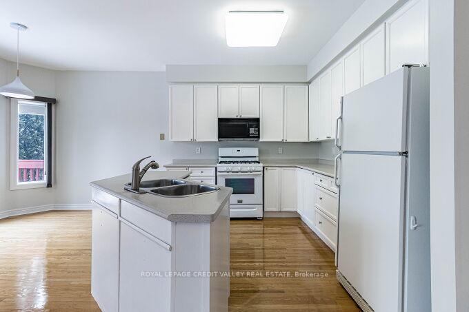 Photo 14 of 15 Kirkwood Crescent, Caledon, Rural Caledon — HOMEH