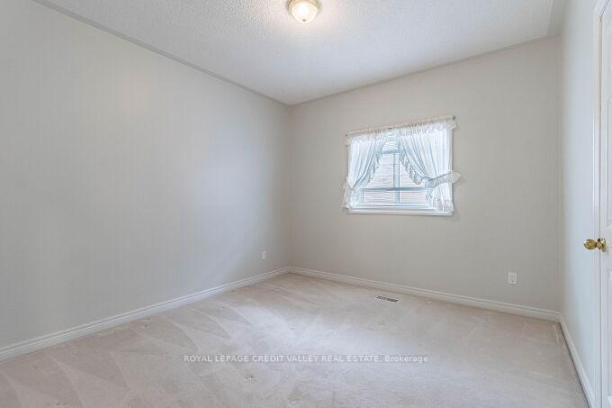 Photo 8 of 15 Kirkwood Crescent, Caledon, Rural Caledon — HOMEH