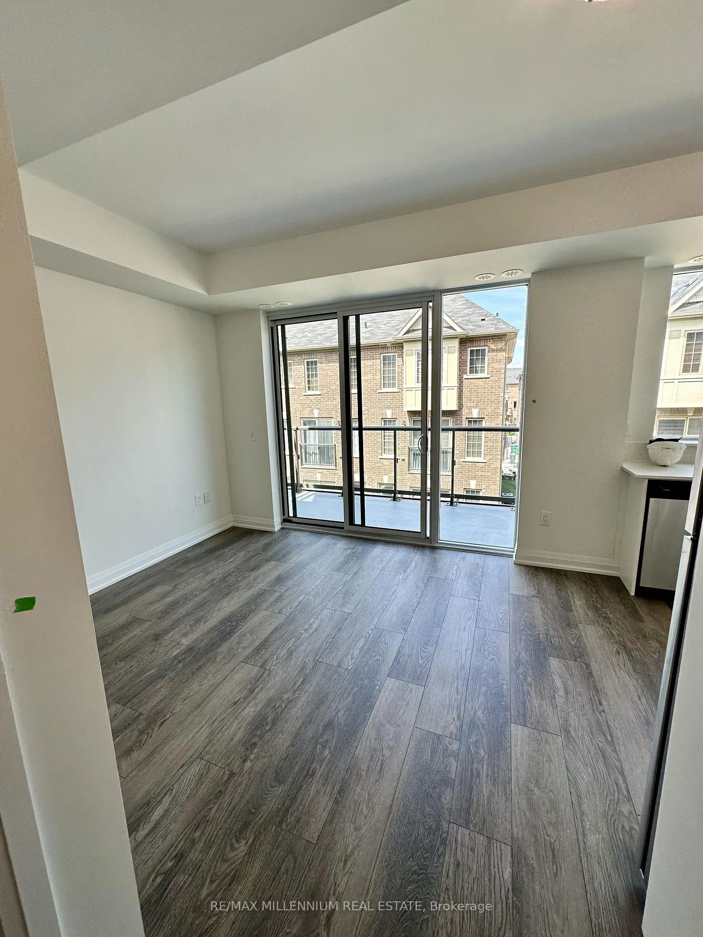 Photo 7 of Unit 351, 75 Attmar Drive, Brampton, Brampton East — HOMEH