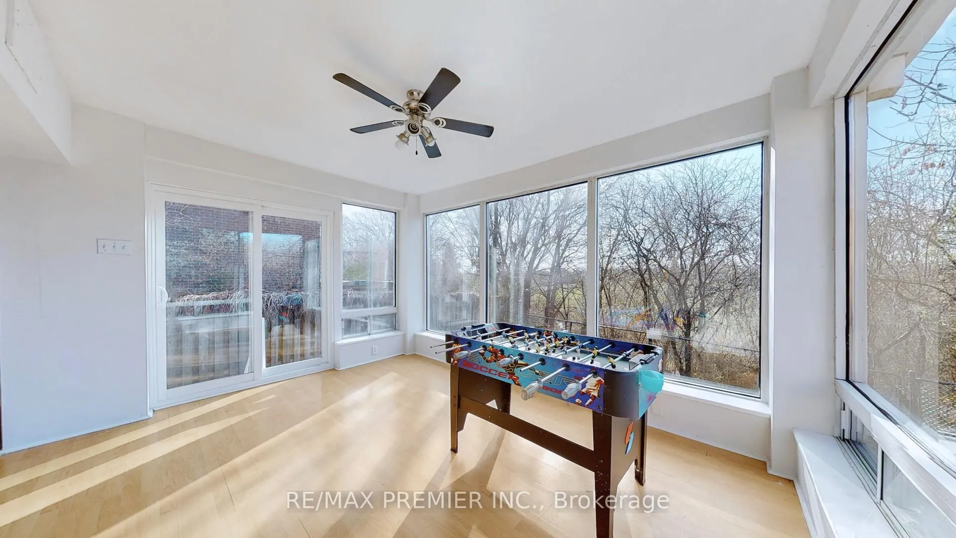 Photo 29 of 105 Fairglen Avenue, Brampton, Brampton West — HOMEH
