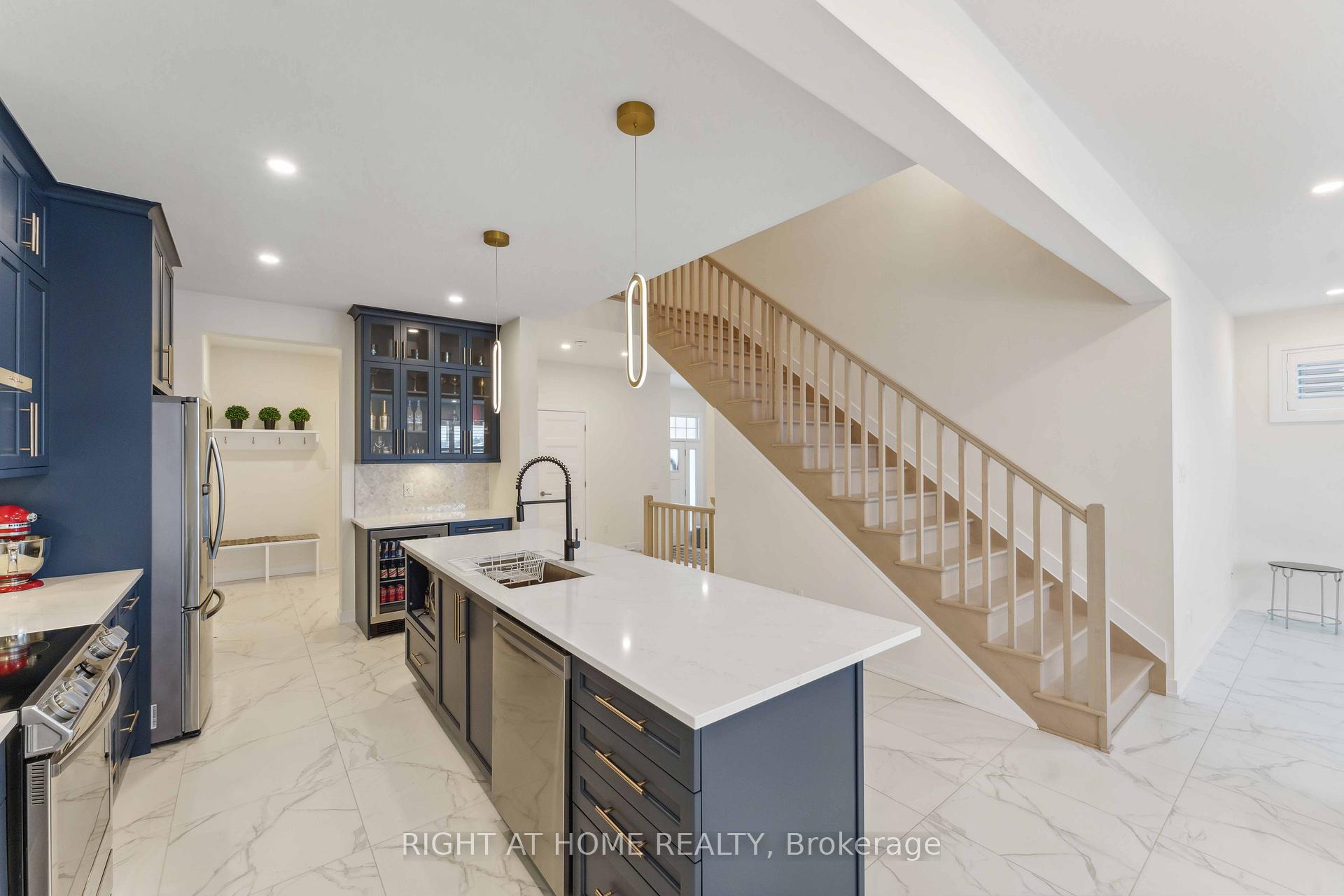 Photo 12 of 79 Esban Drive, Ottawa, Blossom Park/Kemp Park/Findlay Creek — HOMEH
