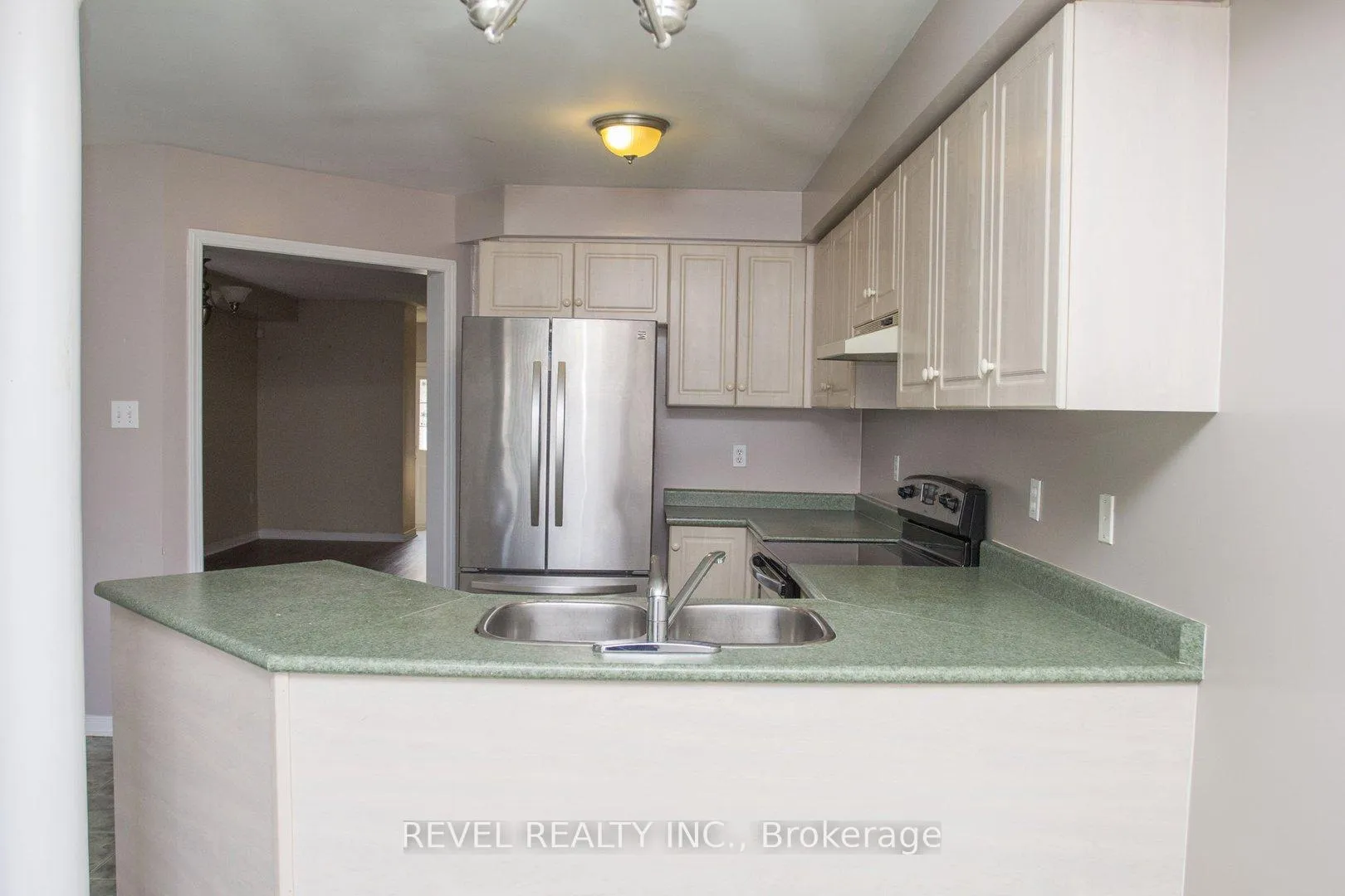 Photo 32 of 97 Native Landing, Brampton, Fletcher's Creek Village — HOMEH