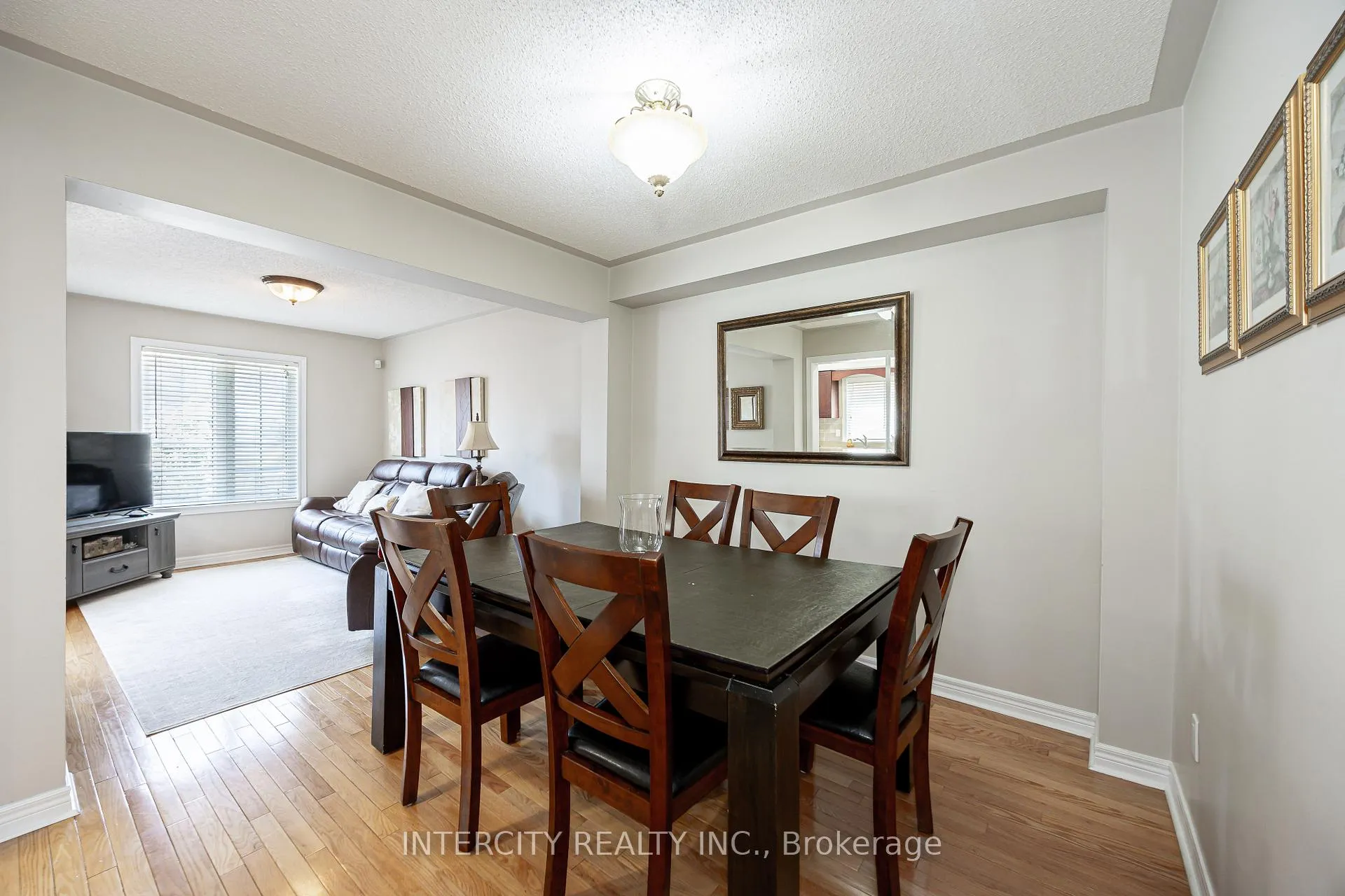 Photo 9 of 91 Adventure Crescent, Vaughan, Vellore Village — HOMEH