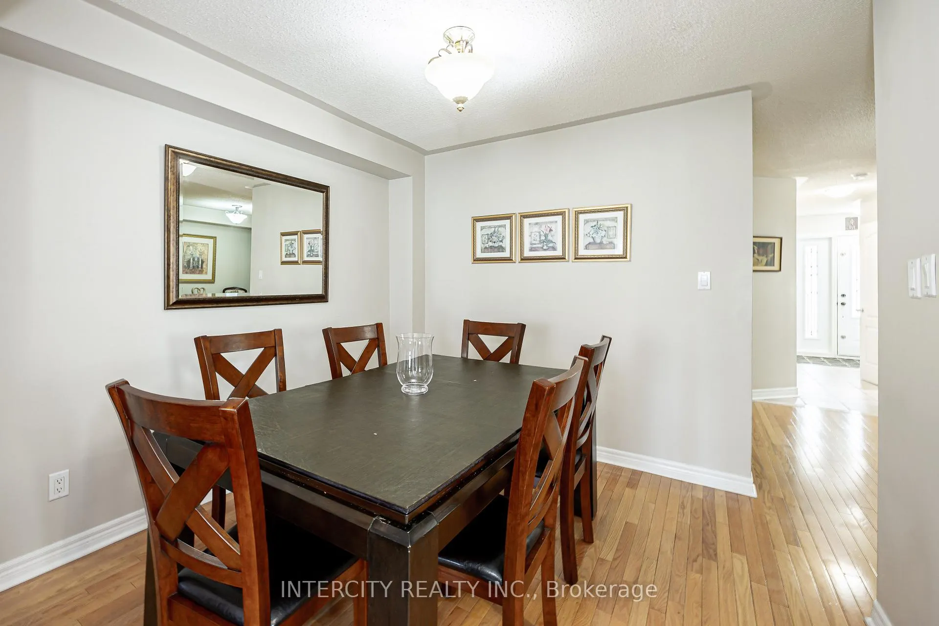 Photo 10 of 91 Adventure Crescent, Vaughan, Vellore Village — HOMEH
