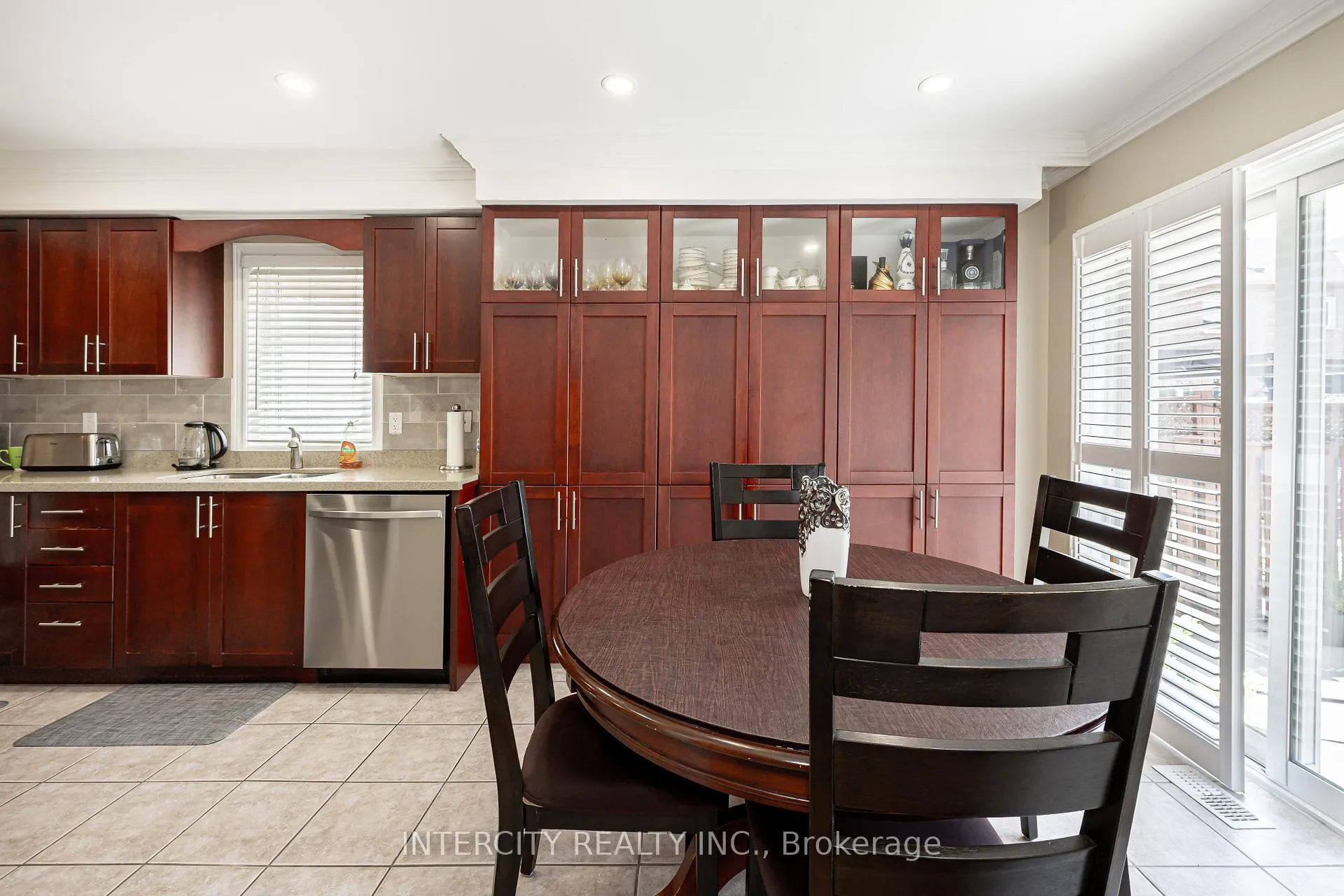 Photo 14 of 91 Adventure Crescent, Vaughan, Vellore Village — HOMEH