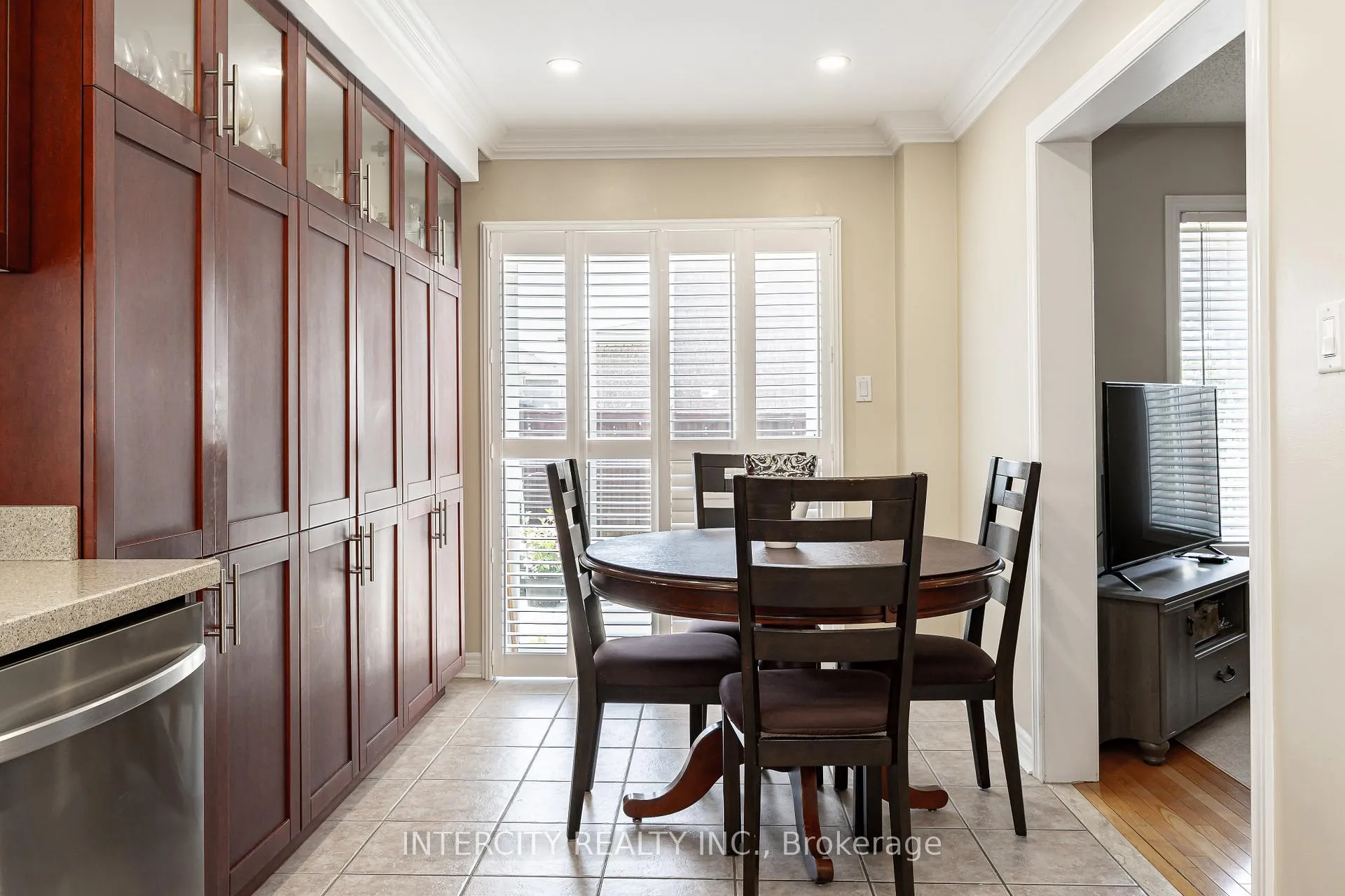 Photo 15 of 91 Adventure Crescent, Vaughan, Vellore Village — HOMEH