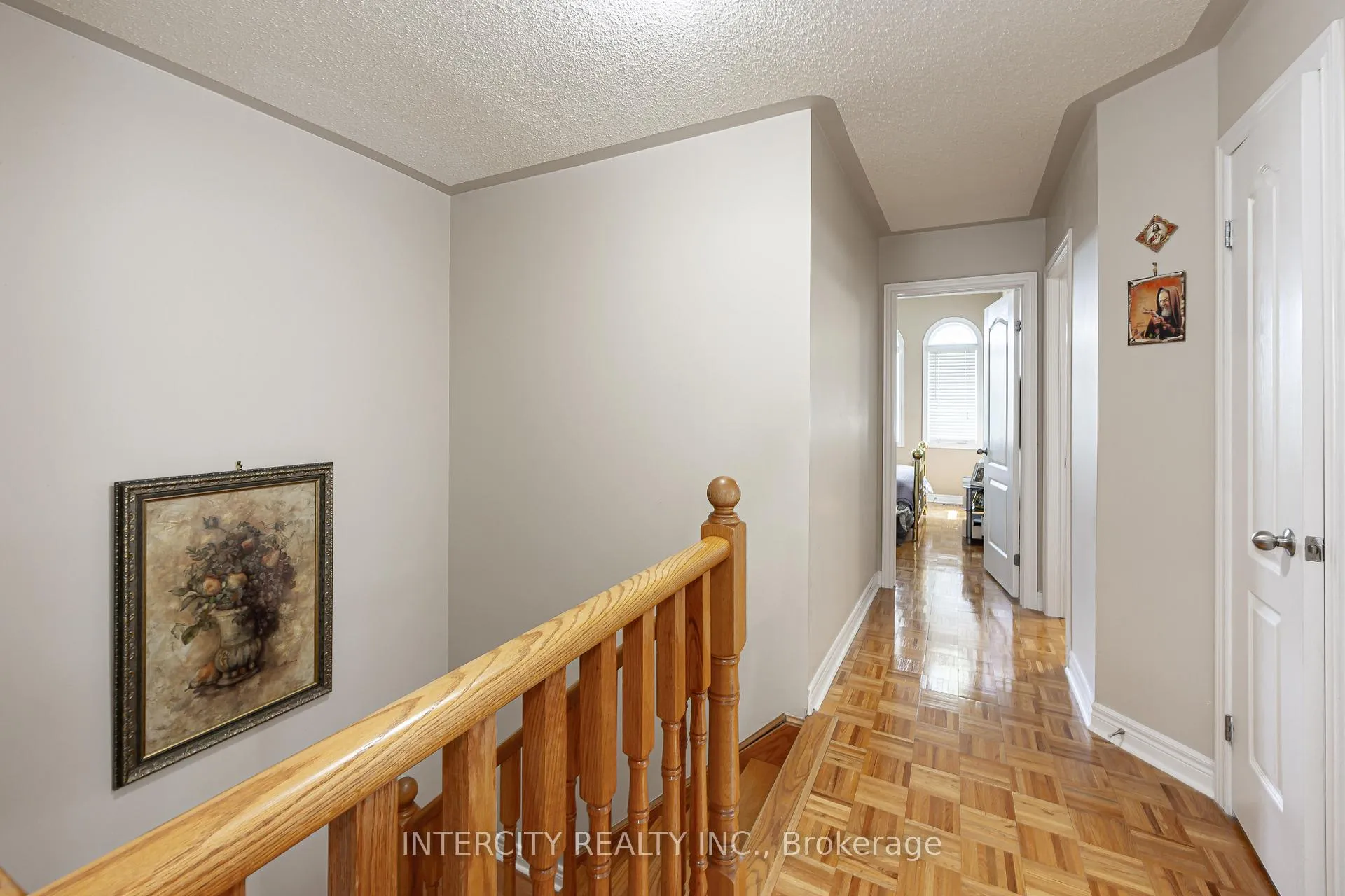Photo 23 of 91 Adventure Crescent, Vaughan, Vellore Village — HOMEH