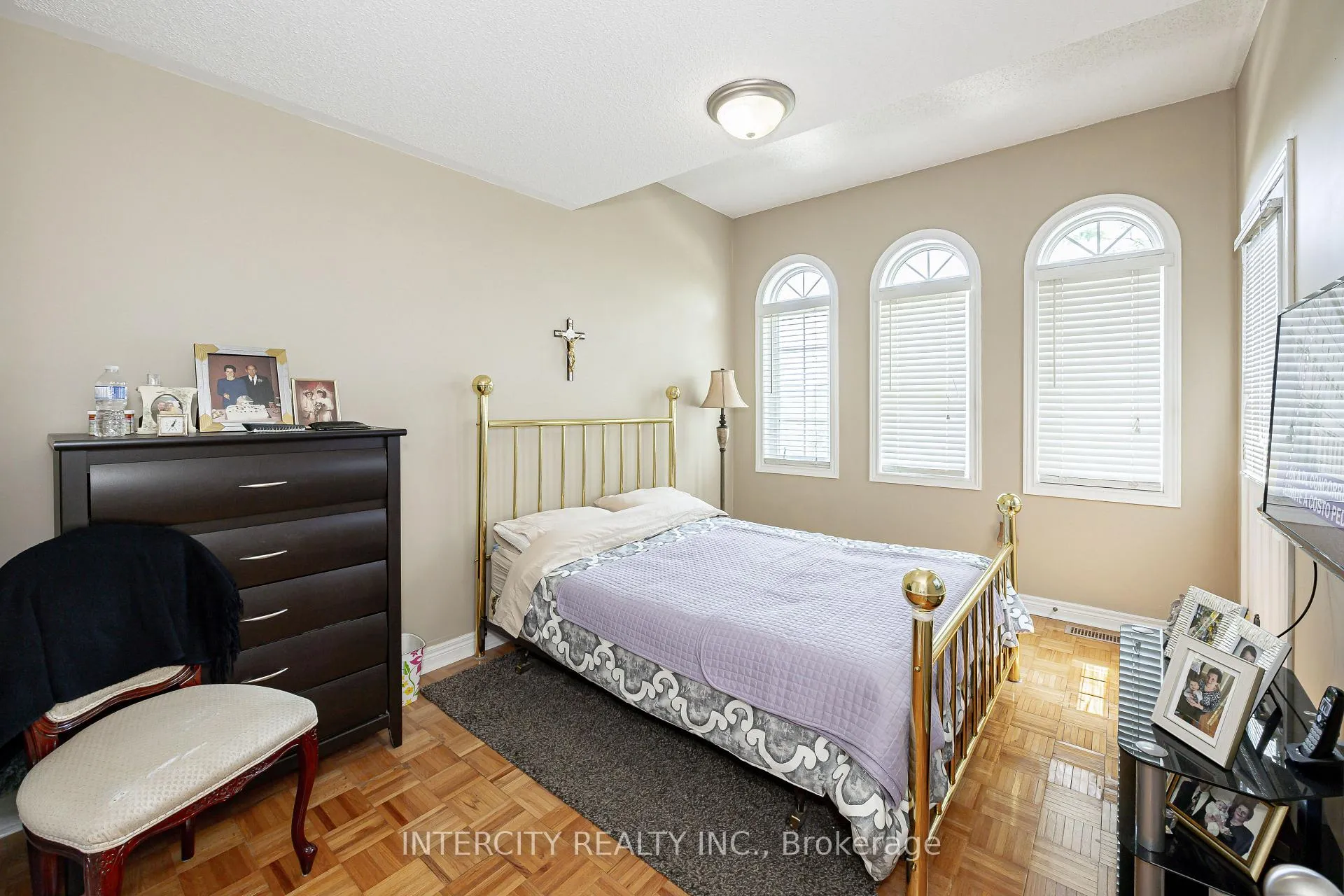 Photo 27 of 91 Adventure Crescent, Vaughan, Vellore Village — HOMEH