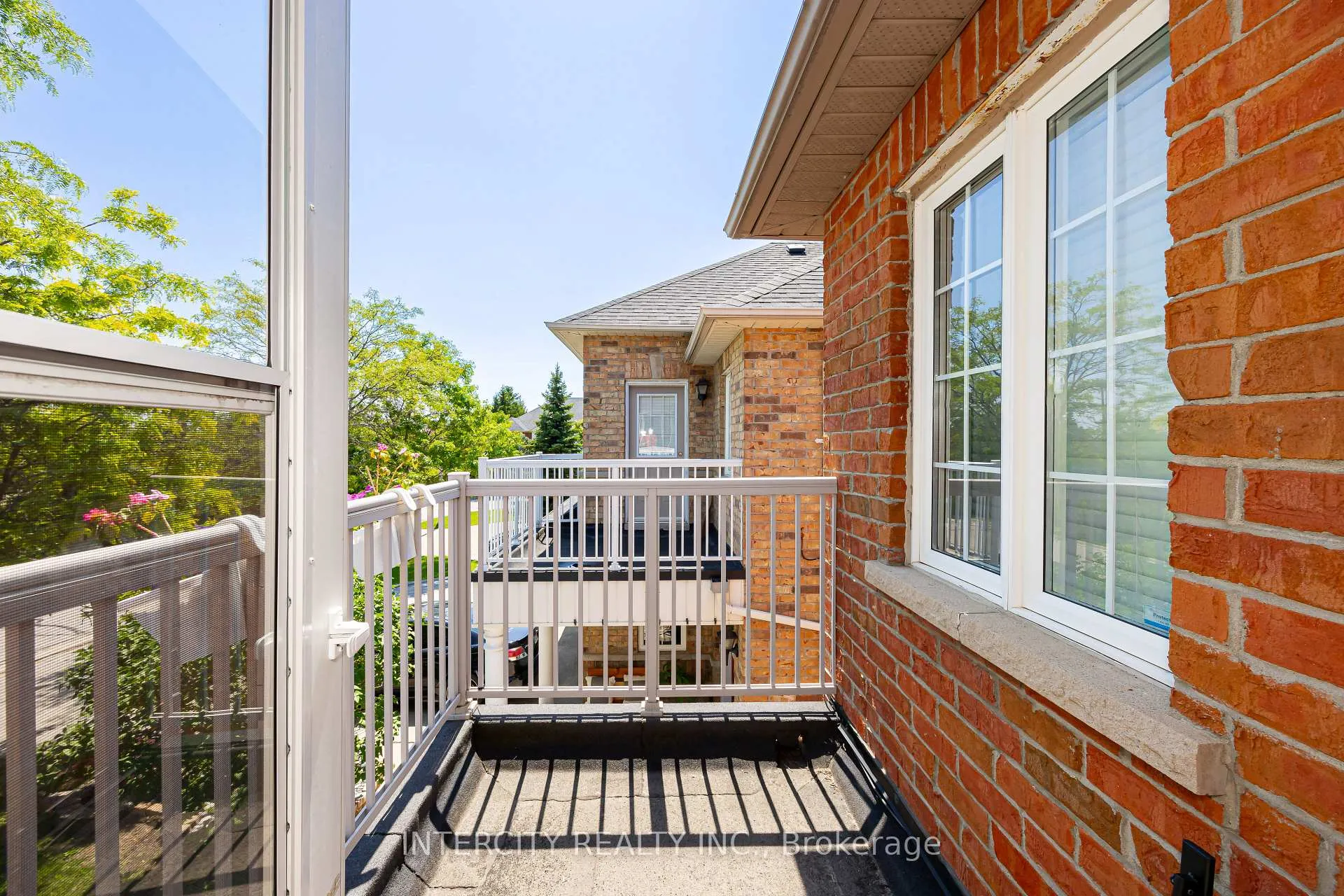 Photo 29 of 91 Adventure Crescent, Vaughan, Vellore Village — HOMEH