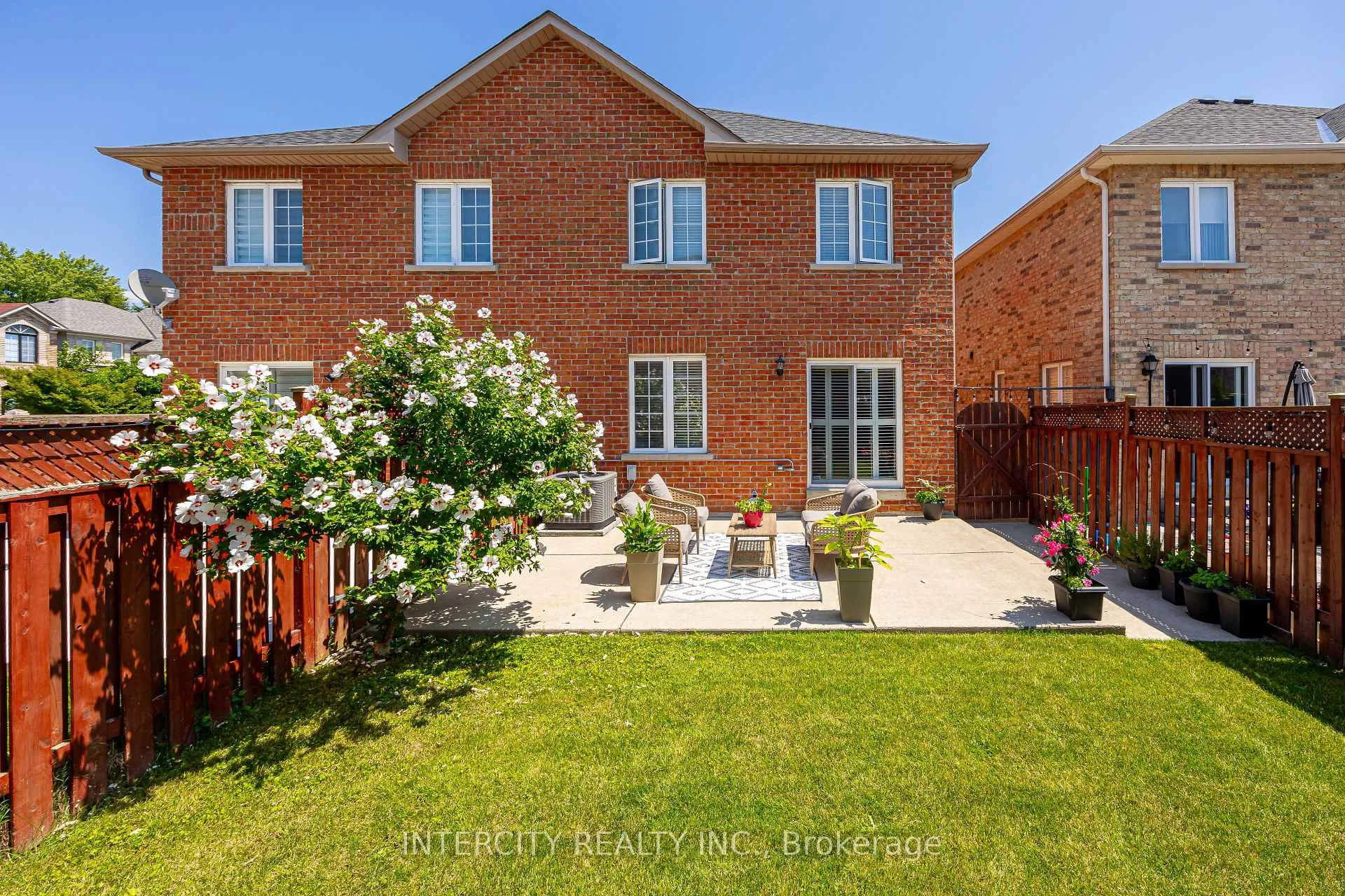 Photo 38 of 91 Adventure Crescent, Vaughan, Vellore Village — HOMEH