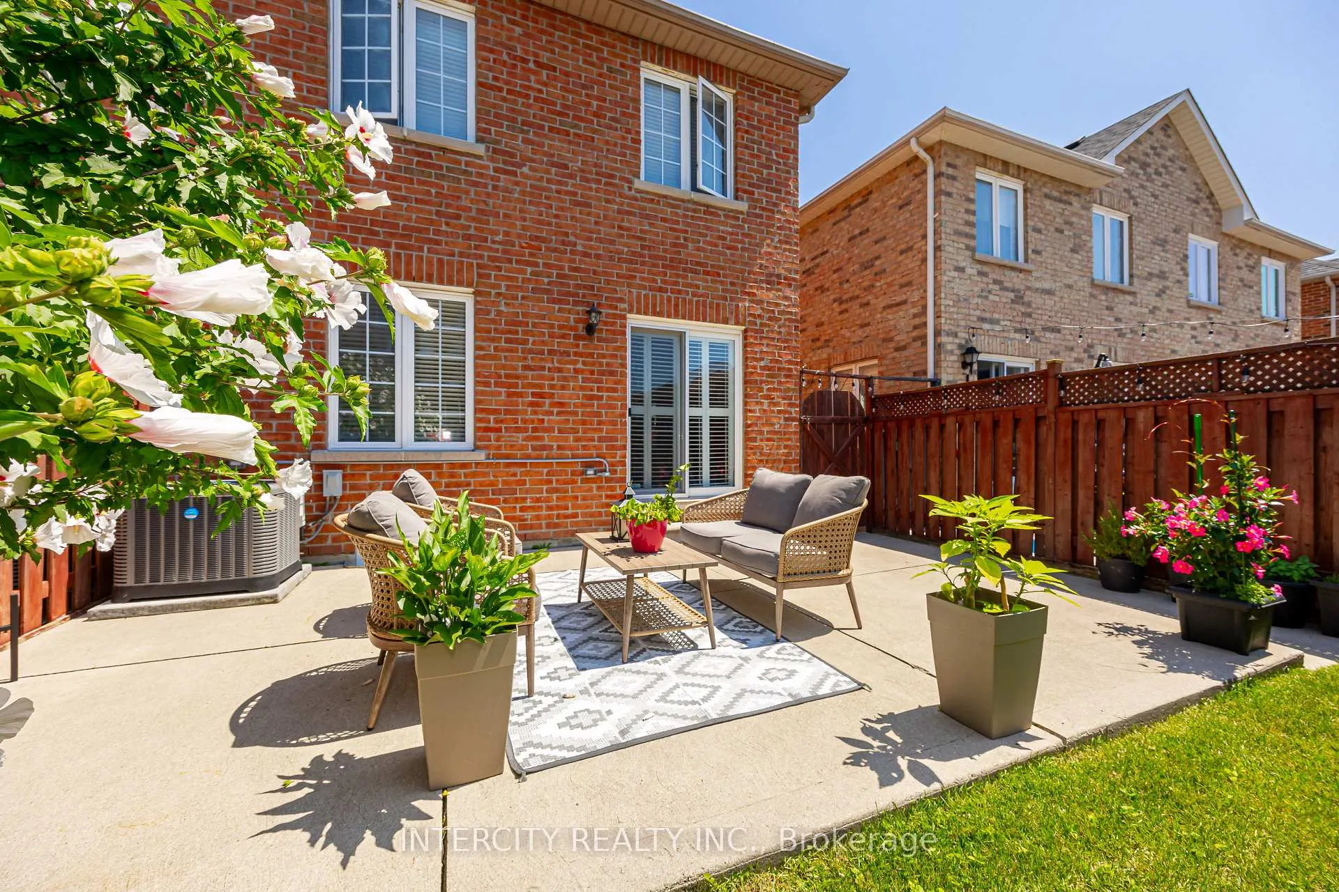 Photo 39 of 91 Adventure Crescent, Vaughan, Vellore Village — HOMEH