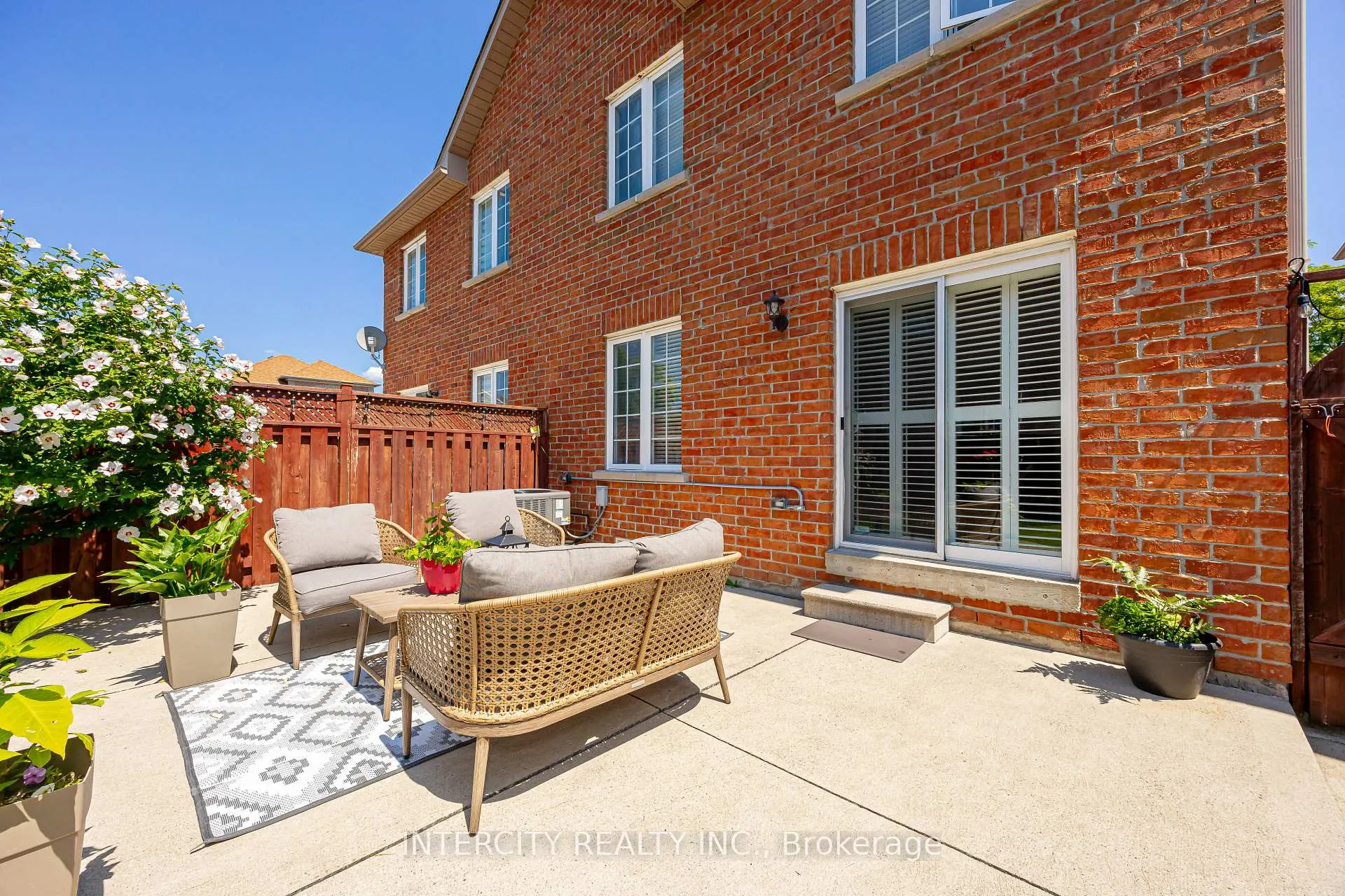 Photo 40 of 91 Adventure Crescent, Vaughan, Vellore Village — HOMEH