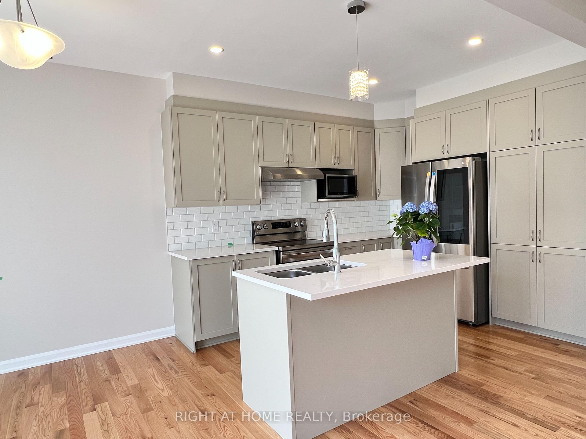 Photo 6 of 855 Cappamore Drive, Ottawa, Barrhaven - Half Moon Bay — HOMEH