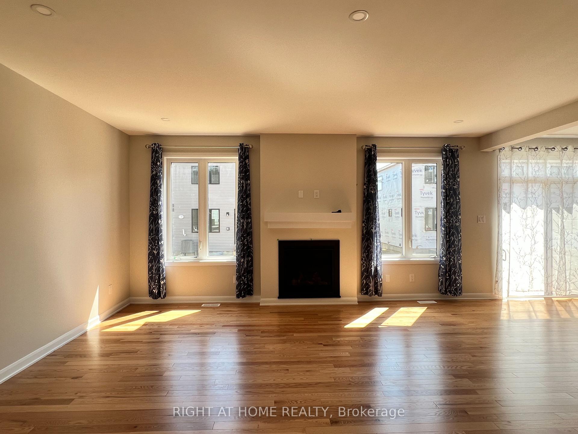 Photo 9 of 855 Cappamore Drive, Ottawa, Barrhaven - Half Moon Bay — HOMEH