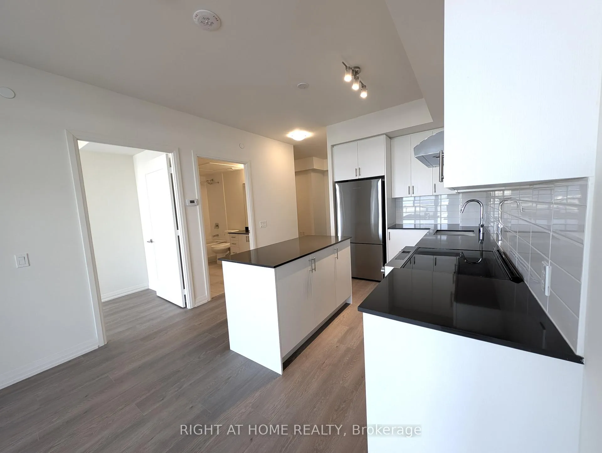 Photo 17 of Unit 408, 8960 Jane Street, Vaughan, Vellore Village — HOMEH