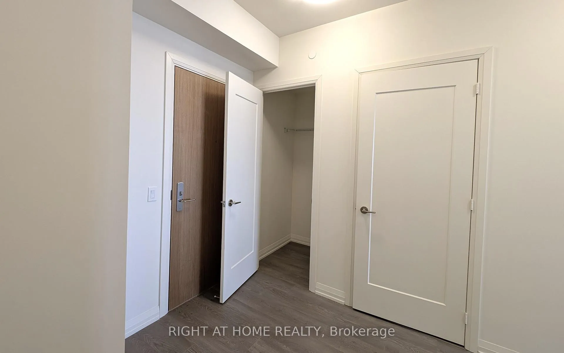 Photo 19 of Unit 408, 8960 Jane Street, Vaughan, Vellore Village — HOMEH