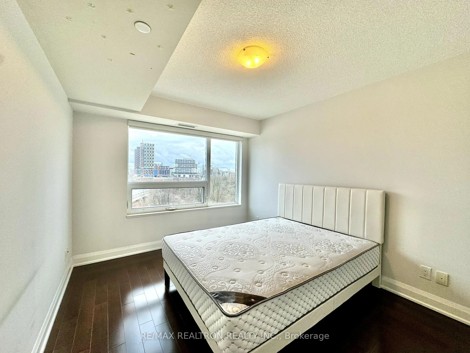 Photo 8 of Unit 722, 8200 Birchmount Road, Markham, Unionville — HOMEH