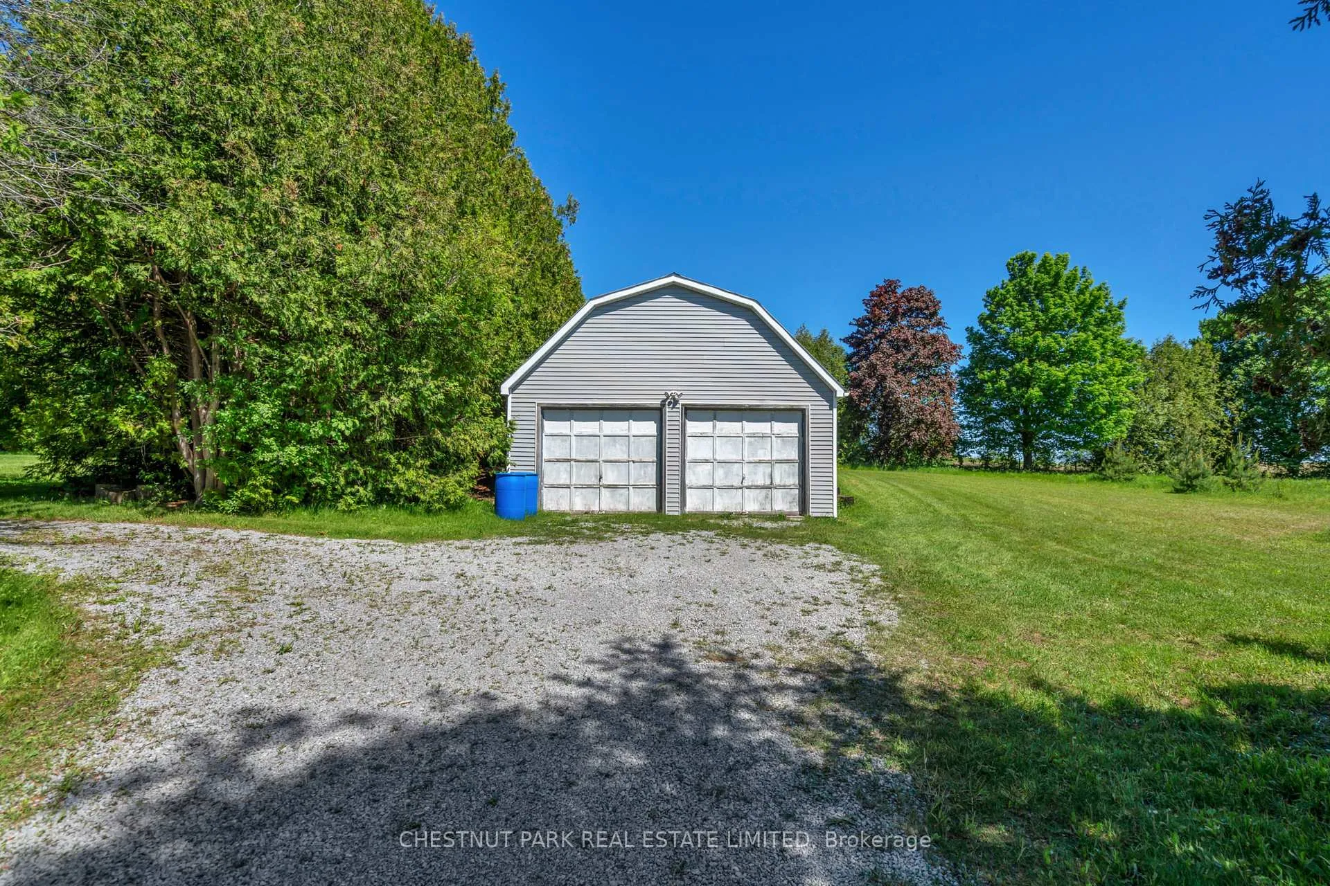 Photo 4 of 710 Foster Drive, Uxbridge, Rural Uxbridge — HOMEH