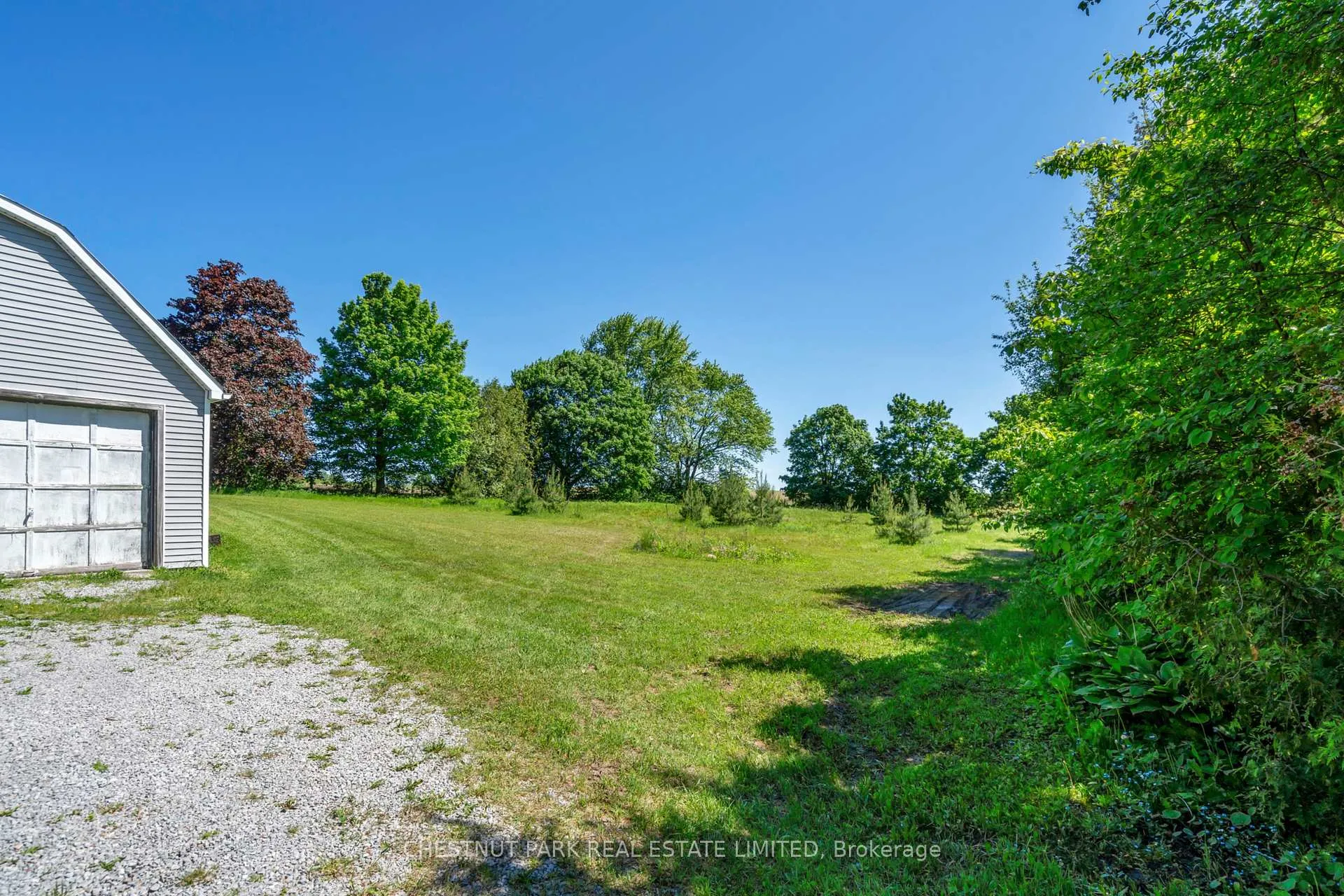 Photo 5 of 710 Foster Drive, Uxbridge, Rural Uxbridge — HOMEH