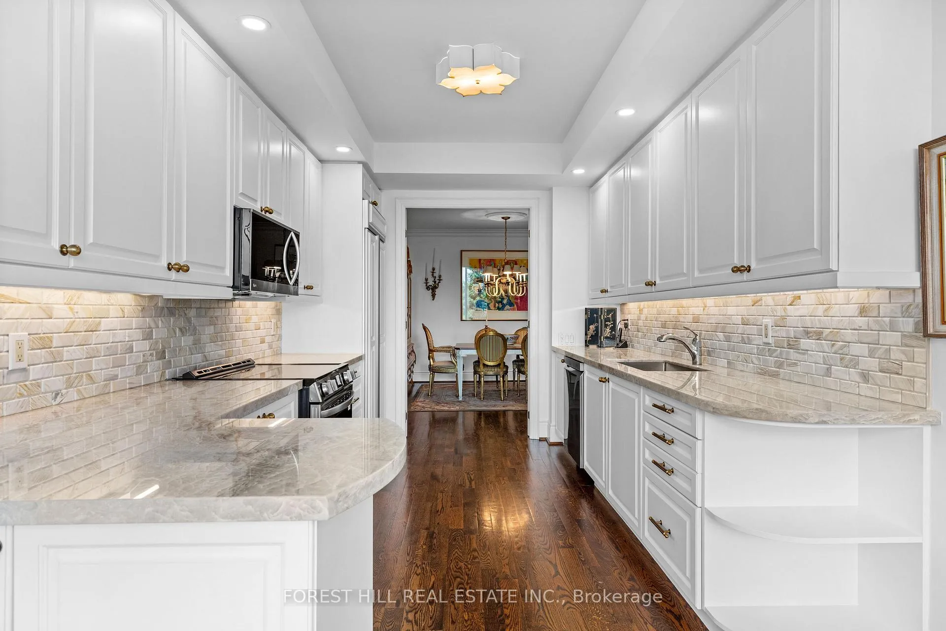 Photo 10 of Unit 822, 3600 Yonge Street, Toronto, Bedford Park-Nortown — HOMEH