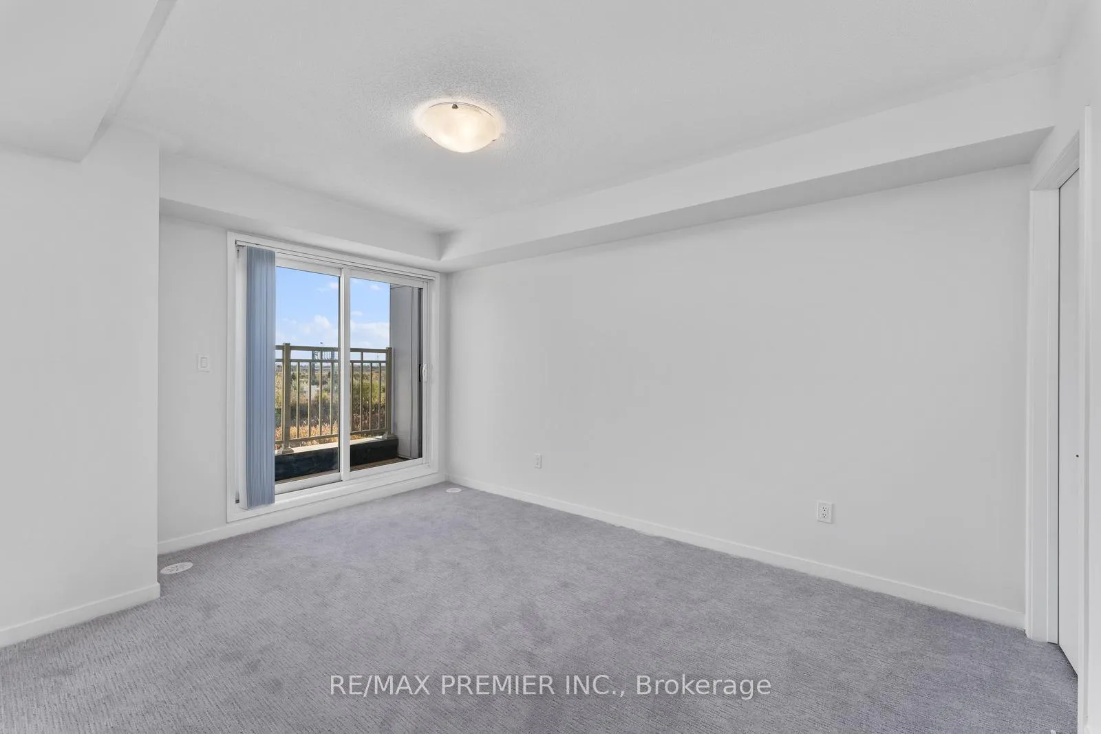 Photo 26 of Unit 338, 100 Honeycrisp Crescent, Vaughan, Vaughan Corporate Centre — HOMEH
