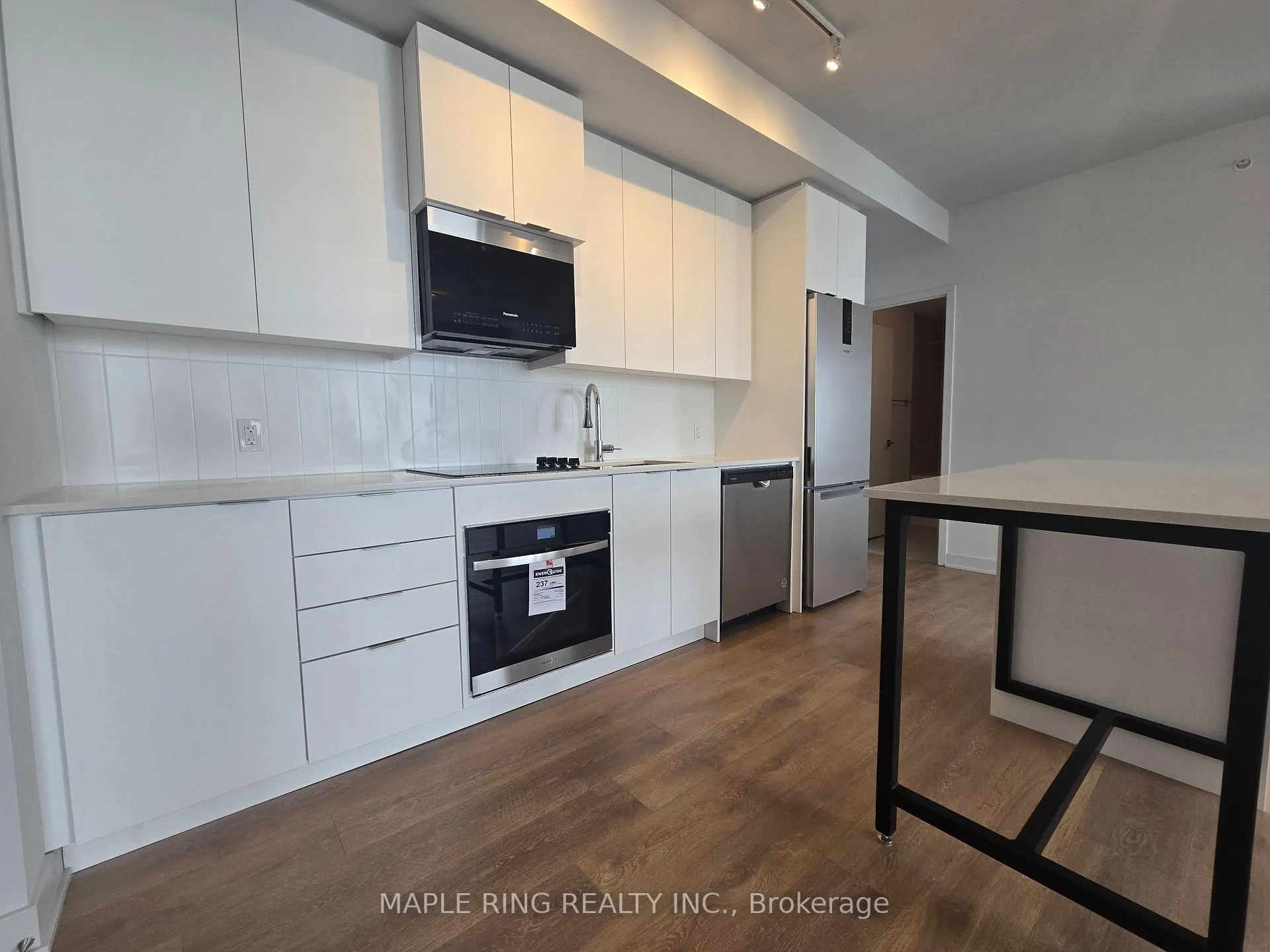 Photo 7 of Unit 4101, 2920 Highway 7 Road, Vaughan, Concord — HOMEH