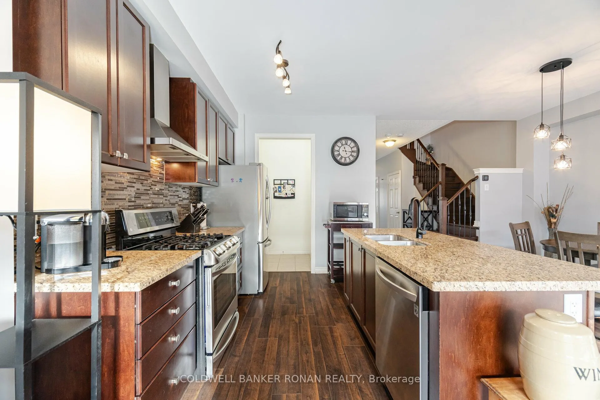 Photo 7 of 49 Sharpe Crescent, New Tecumseth, Tottenham — HOMEH