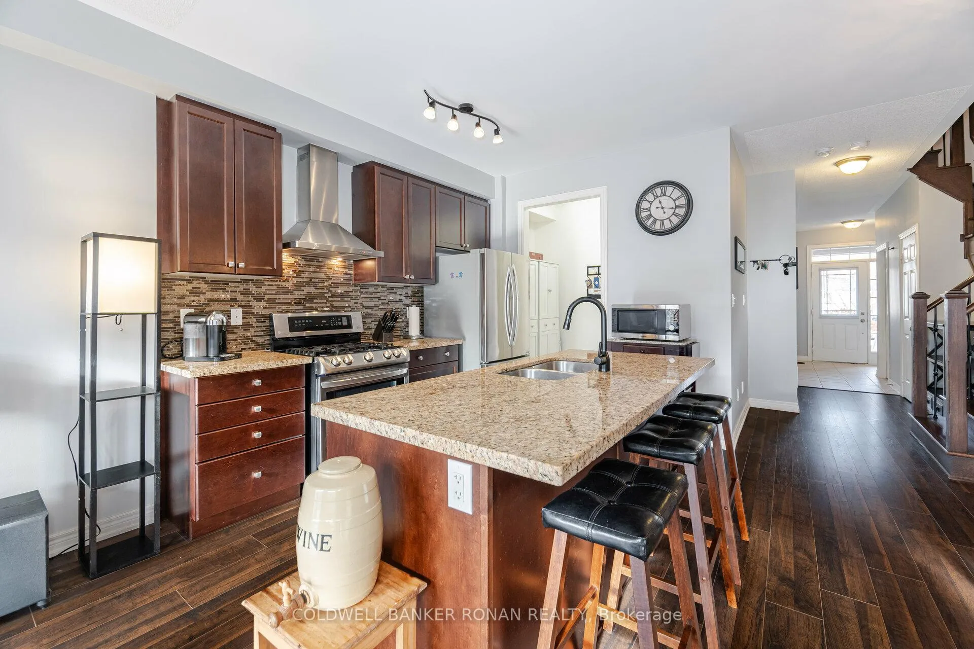 Photo 8 of 49 Sharpe Crescent, New Tecumseth, Tottenham — HOMEH