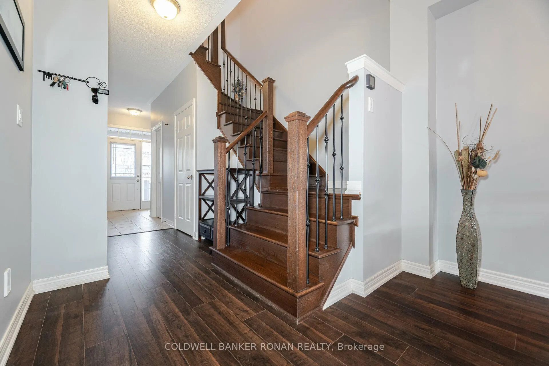 Photo 19 of 49 Sharpe Crescent, New Tecumseth, Tottenham — HOMEH