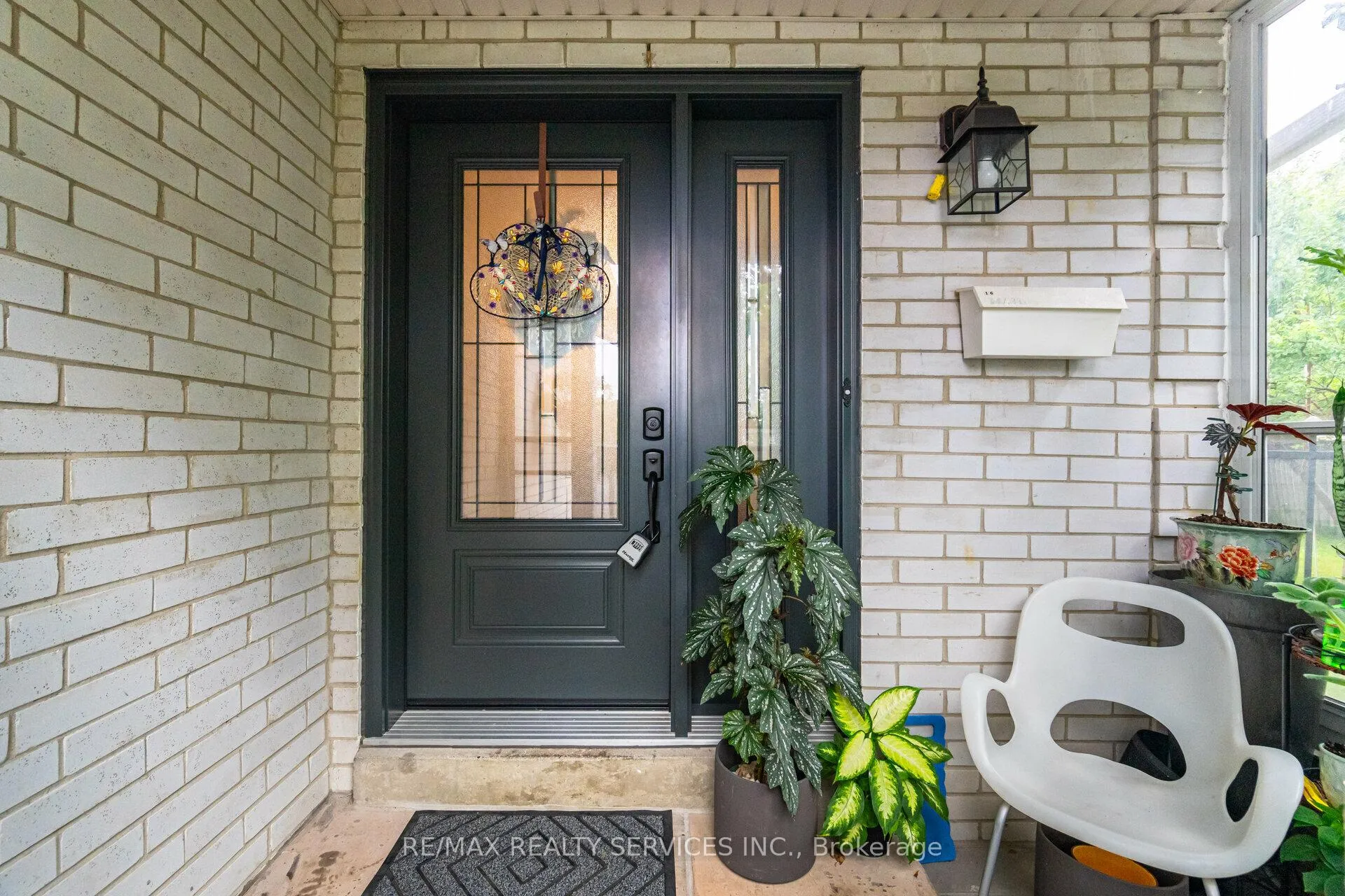 Photo 5 of 16 Montrose Place, Brampton, Central Park — HOMEH