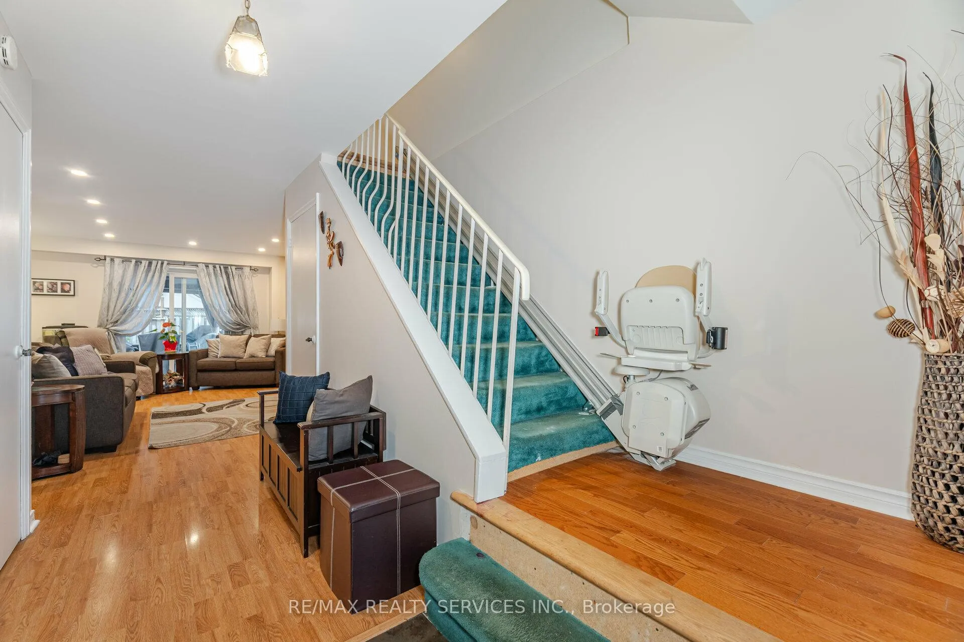 Photo 17 of 16 Montrose Place, Brampton, Central Park — HOMEH