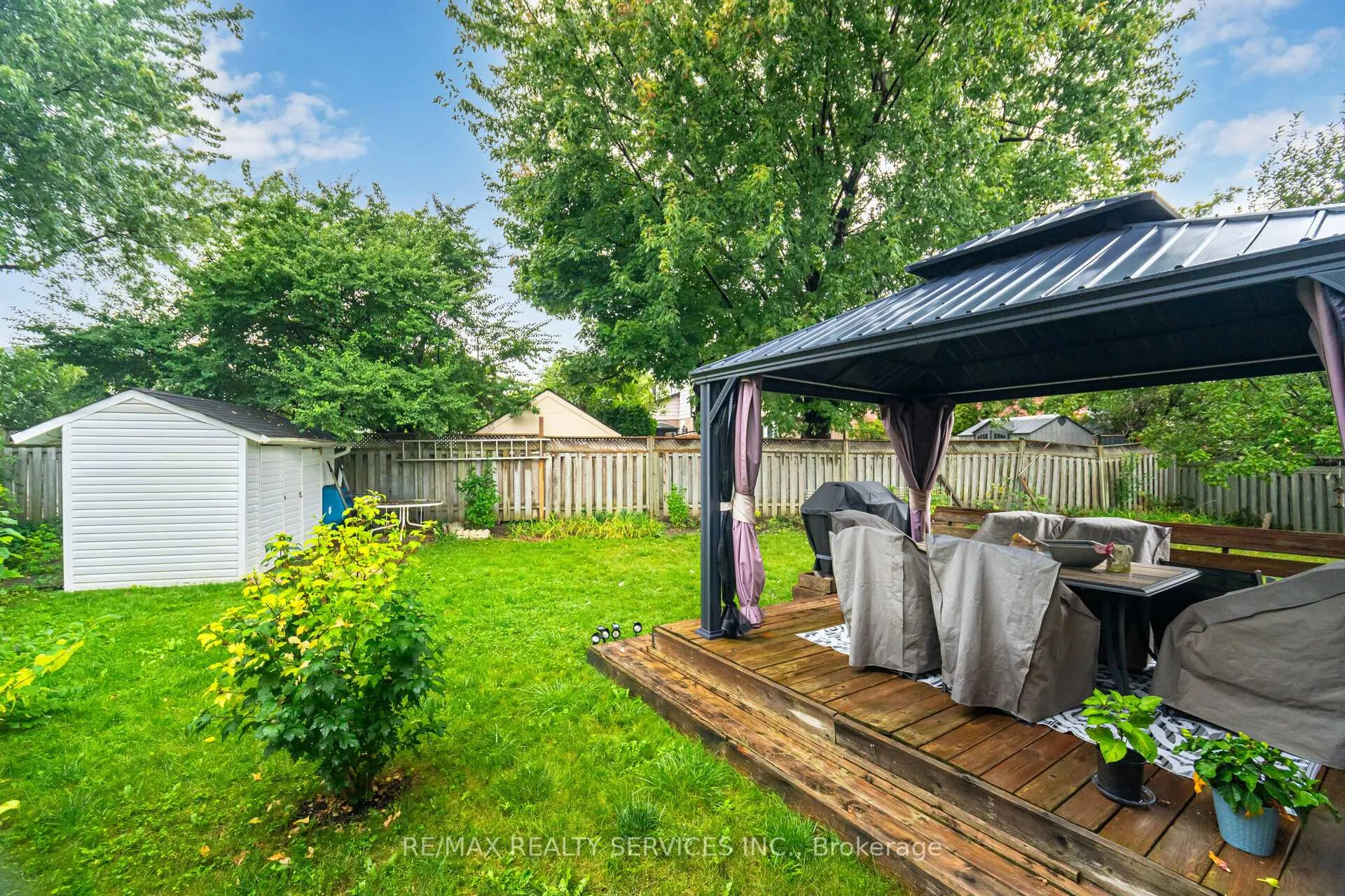 Photo 38 of 16 Montrose Place, Brampton, Central Park — HOMEH