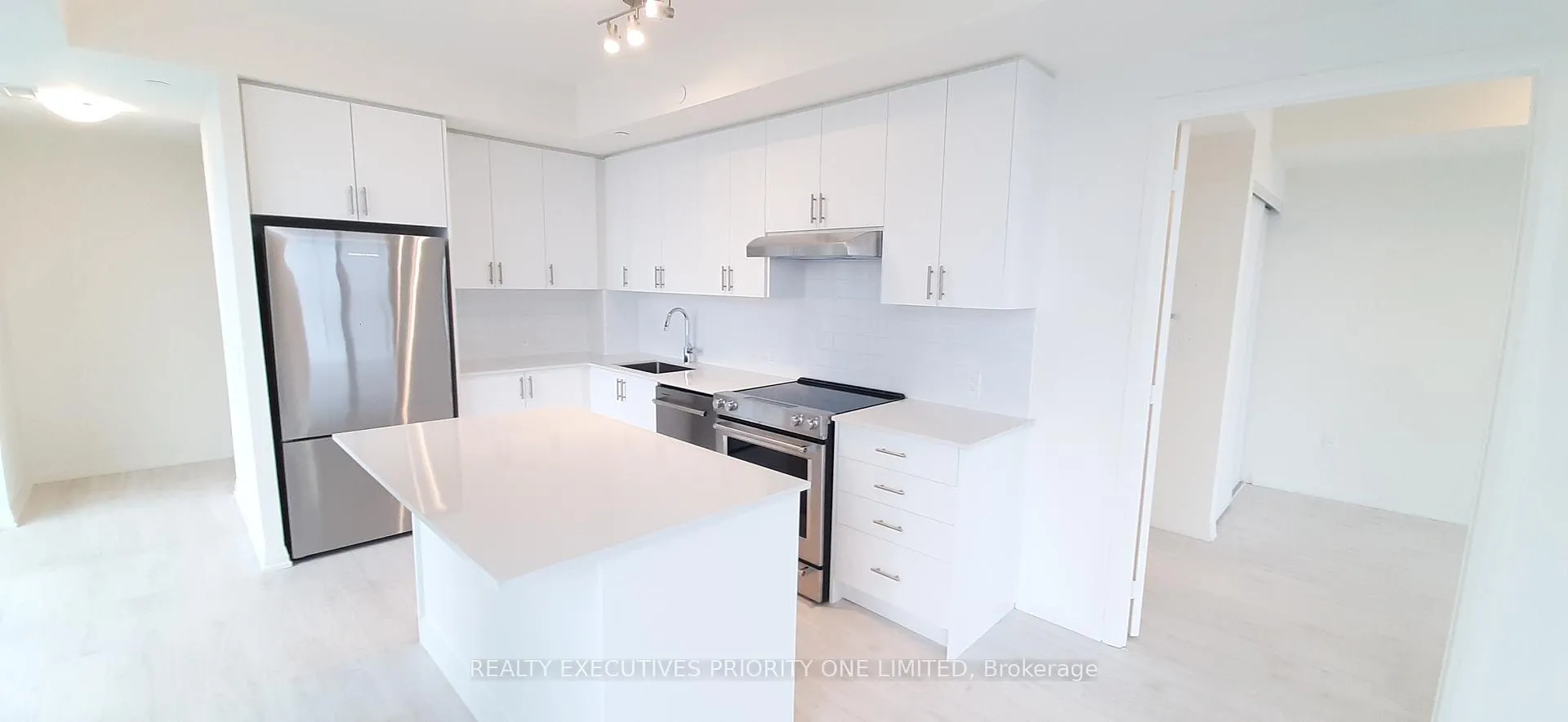 Photo 4 of Unit 1009, 8960 Jane Street, Vaughan, Concord — HOMEH
