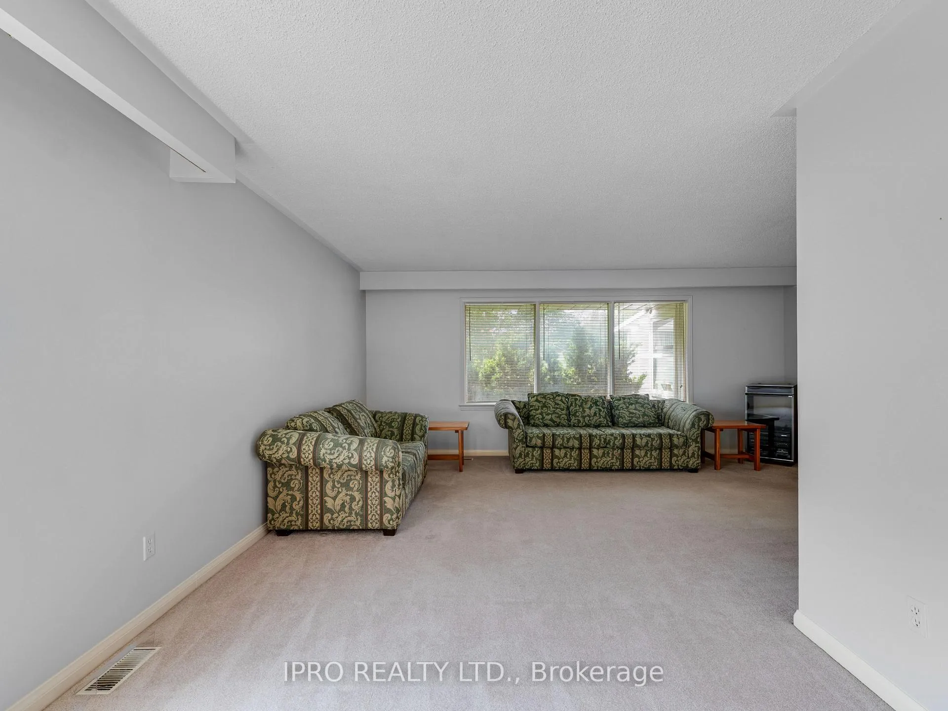 Photo 11 of 35 Glenville Road, King, Rural King — HOMEH