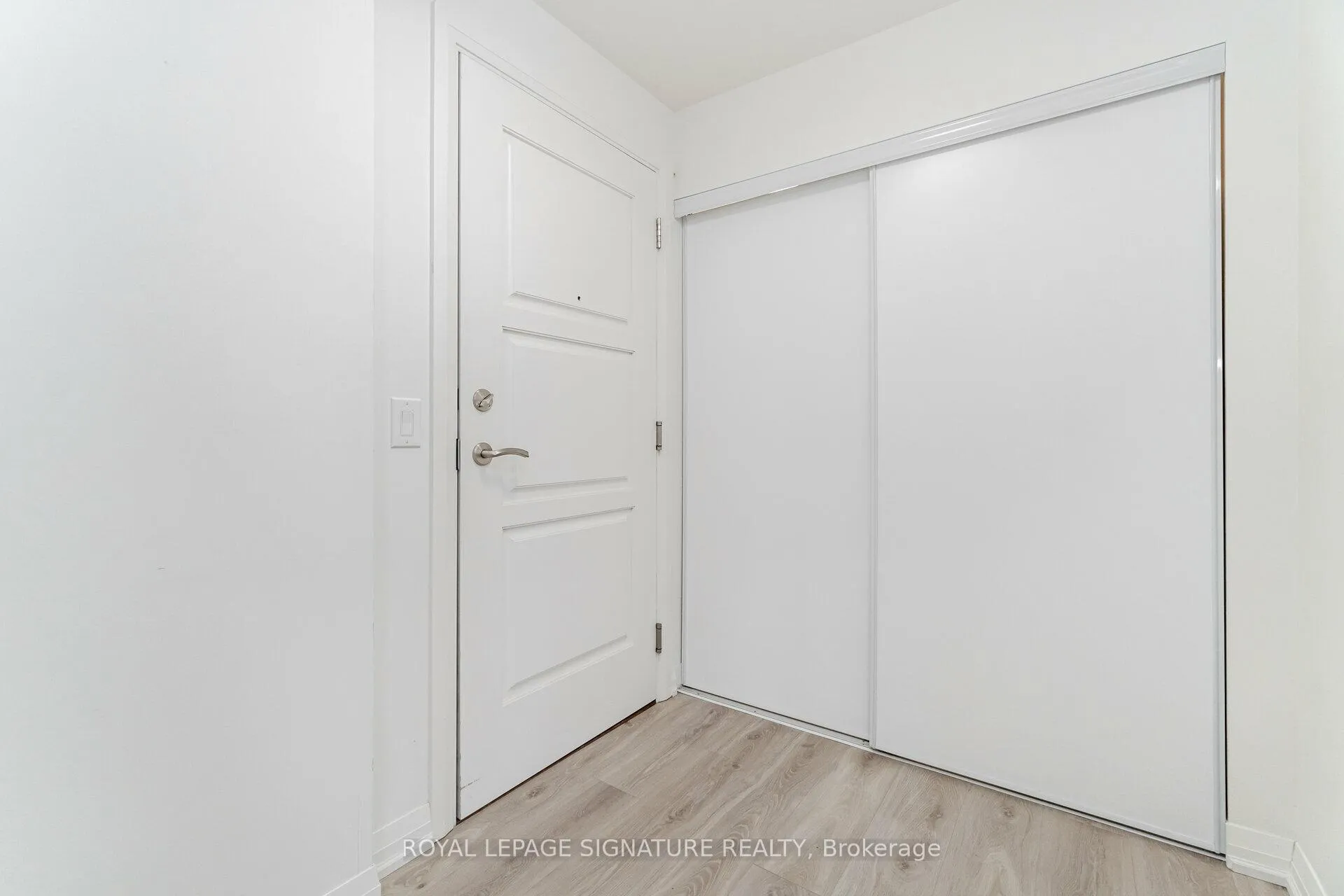 Photo 5 of Unit 1605, 9500 Markham Road, Markham, Wismer — HOMEH