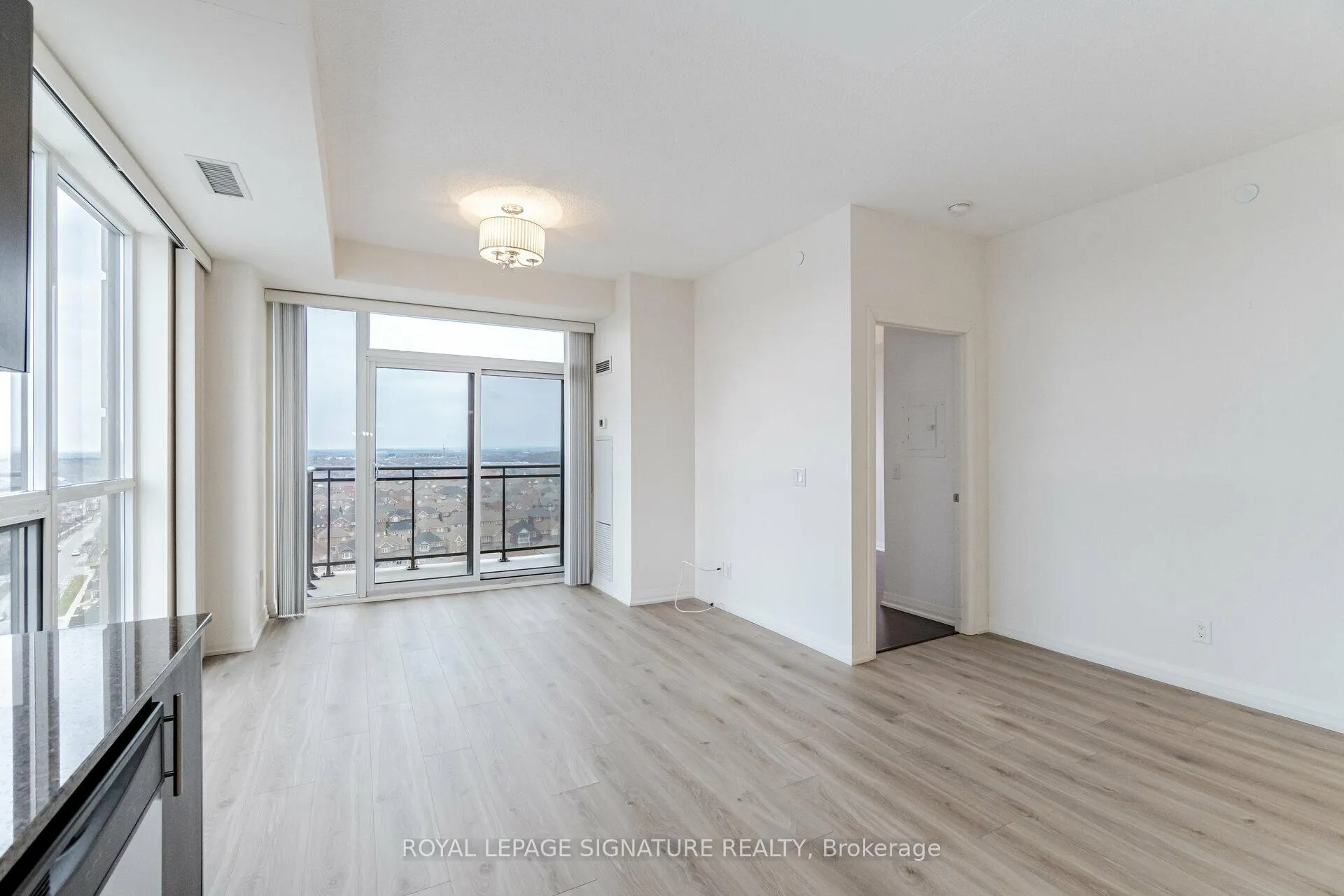 Photo 8 of Unit 1605, 9500 Markham Road, Markham, Wismer — HOMEH