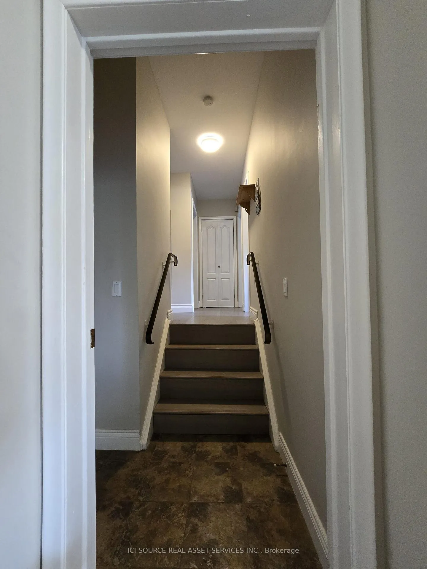 Photo 4 of 227 Rossland Road E, Oshawa, O'Neill — HOMEH