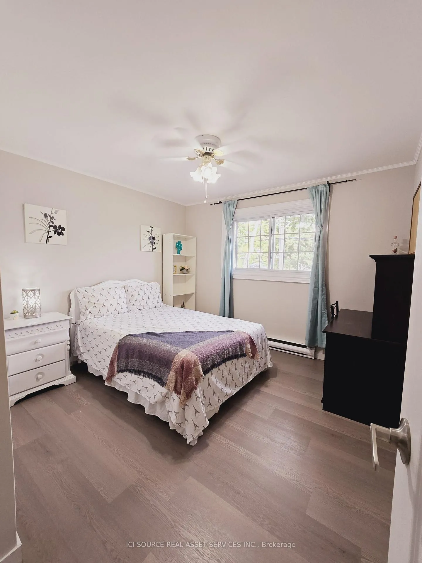 Photo 5 of 227 Rossland Road E, Oshawa, O'Neill — HOMEH