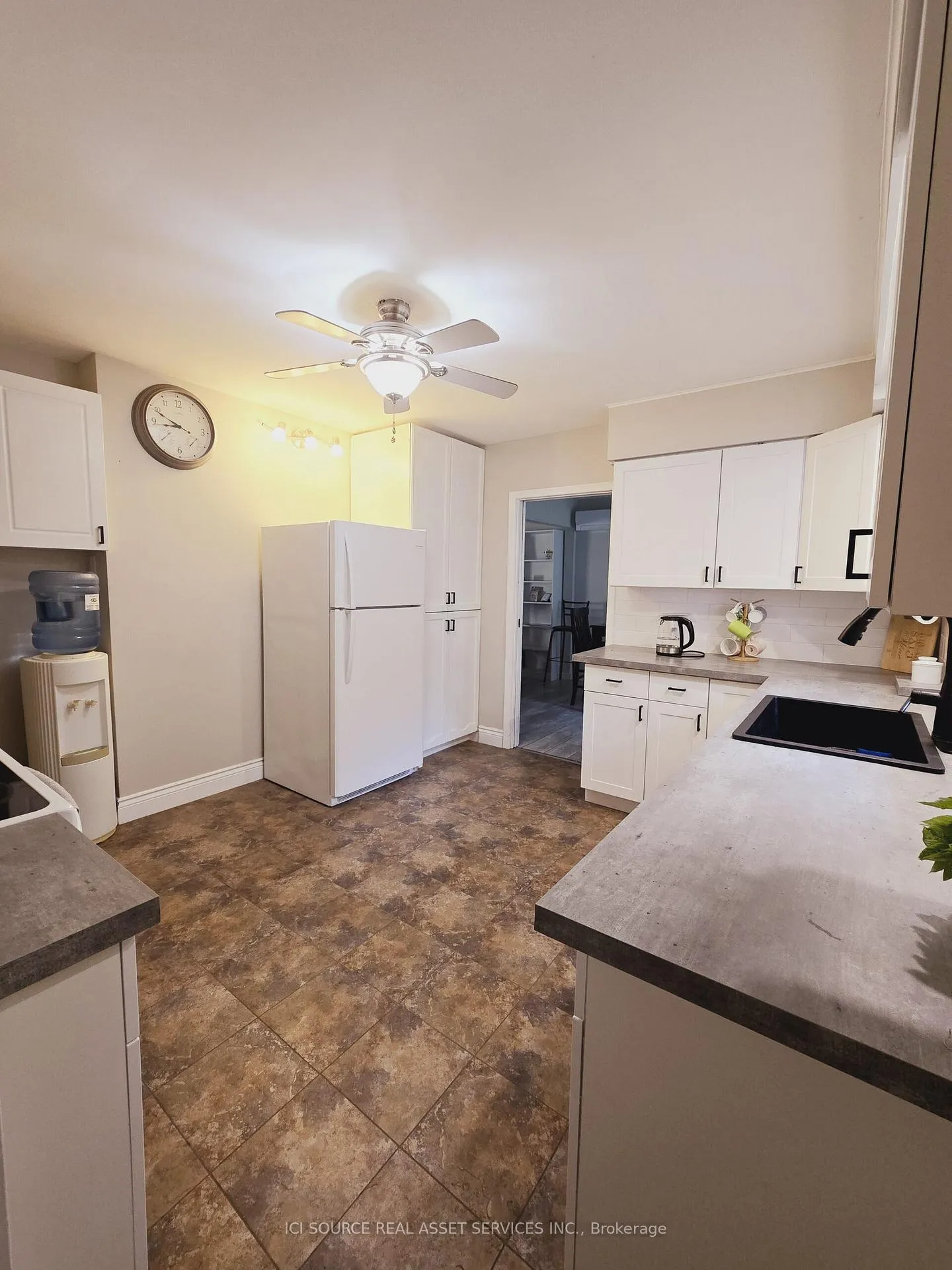 Photo 11 of 227 Rossland Road E, Oshawa, O'Neill — HOMEH