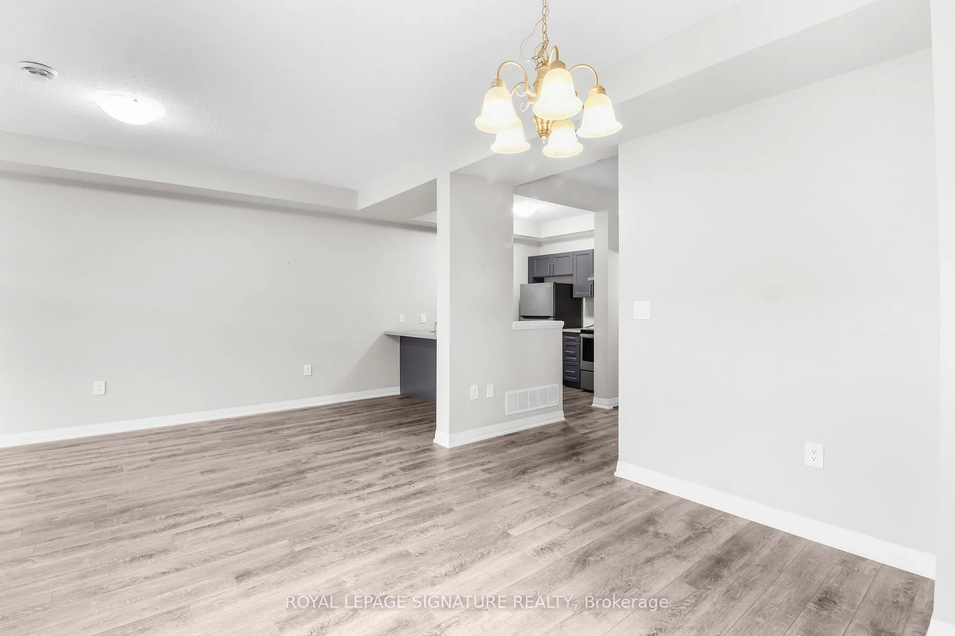 Photo 16 of 17 Laguna Village Crescent, Hamilton, Hannon — HOMEH