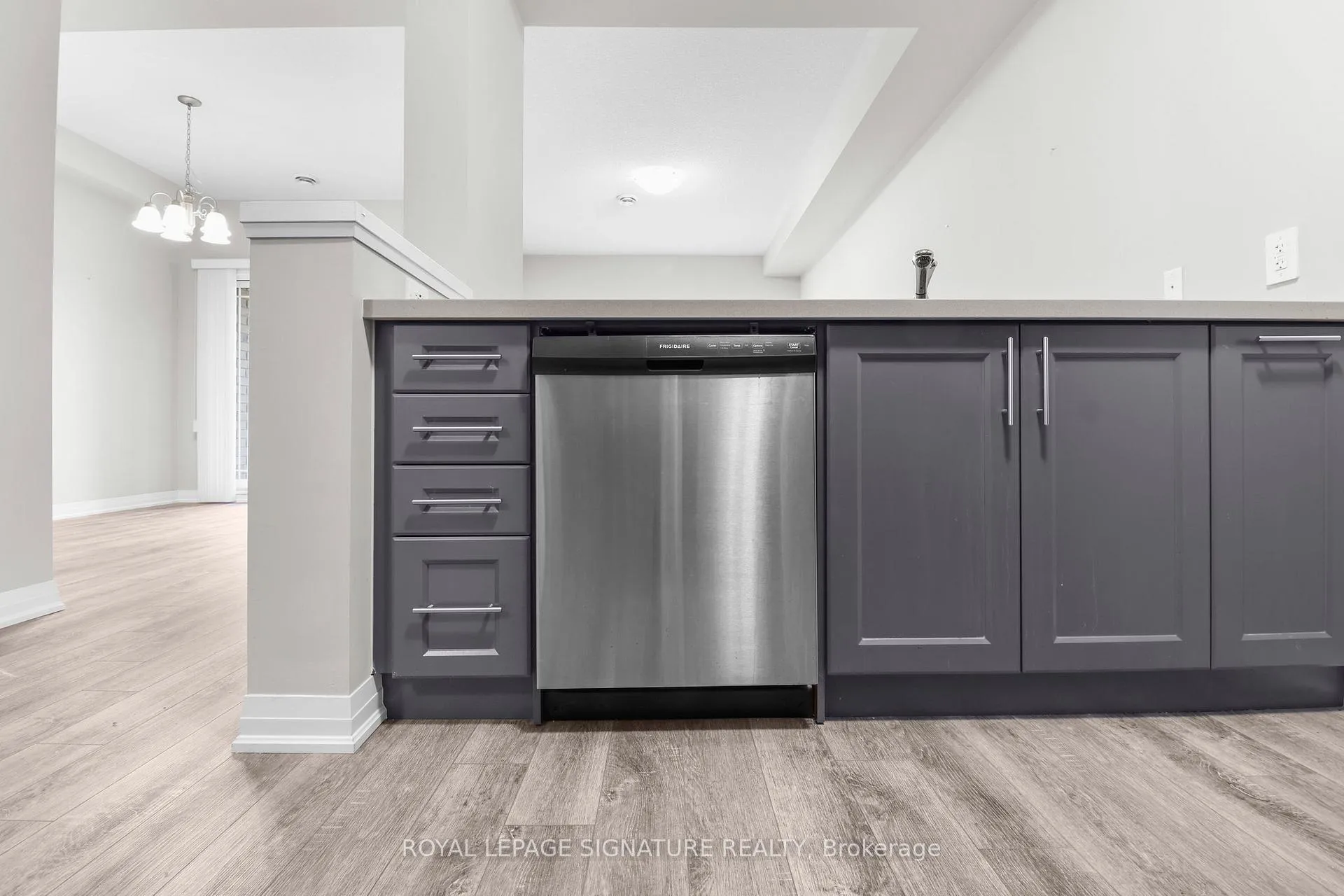 Photo 23 of 17 Laguna Village Crescent, Hamilton, Hannon — HOMEH