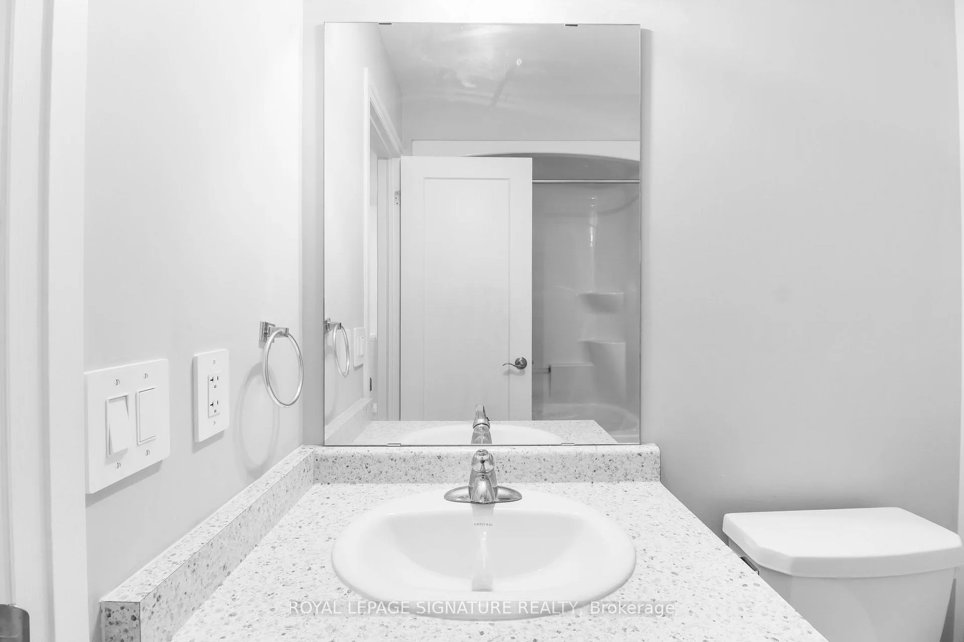 Photo 31 of 17 Laguna Village Crescent, Hamilton, Hannon — HOMEH