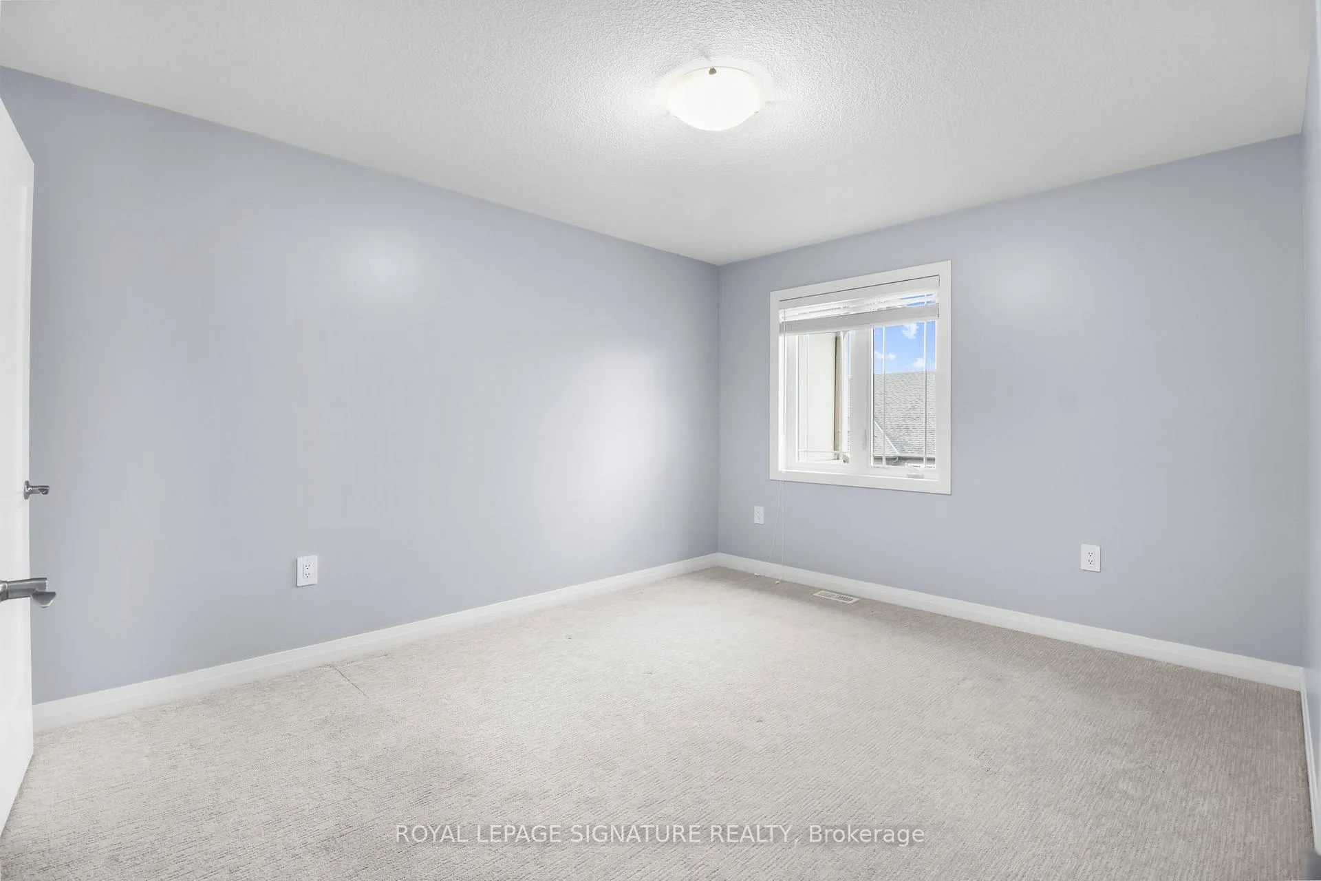 Photo 37 of 17 Laguna Village Crescent, Hamilton, Hannon — HOMEH