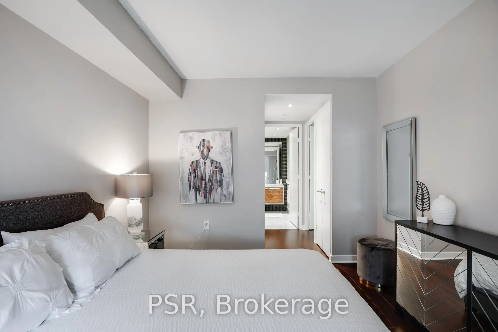 Photo 18 of Unit 2008, 85 Bloor Street E, Toronto, Church-Yonge Corridor — HOMEH