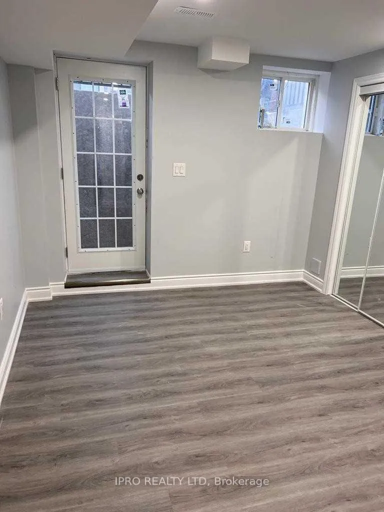 Photo 3 of Unit Lower, 90 Dolobram Trail, Brampton, Northwest Brampton — HOMEH