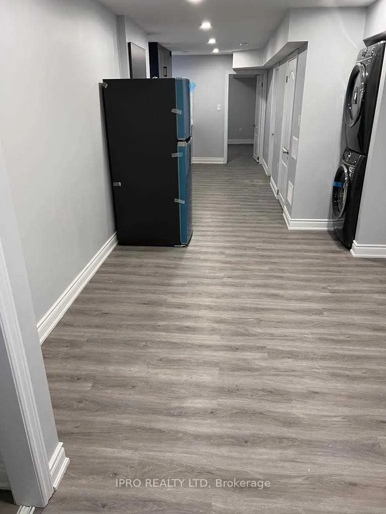 Photo 4 of Unit Lower, 90 Dolobram Trail, Brampton, Northwest Brampton — HOMEH
