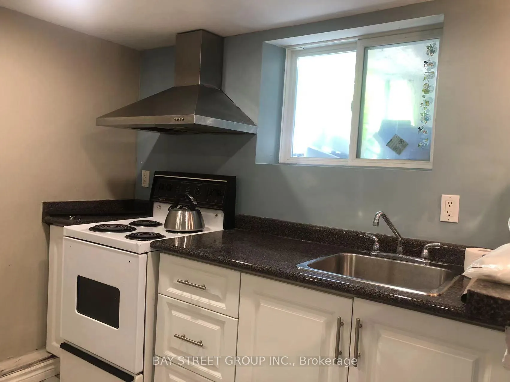Photo 2 of Unit Bsmt, 478 Winona Drive, Toronto, Oakwood Village — HOMEH