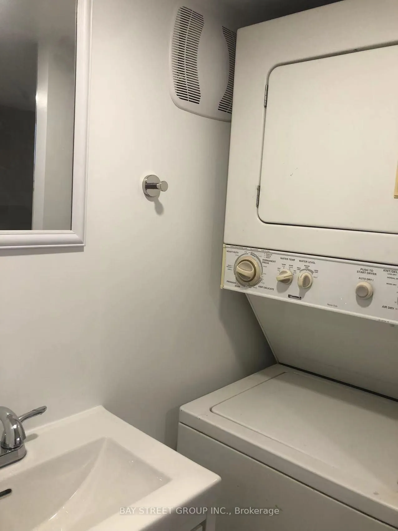 Photo 11 of Unit Bsmt, 478 Winona Drive, Toronto, Oakwood Village — HOMEH