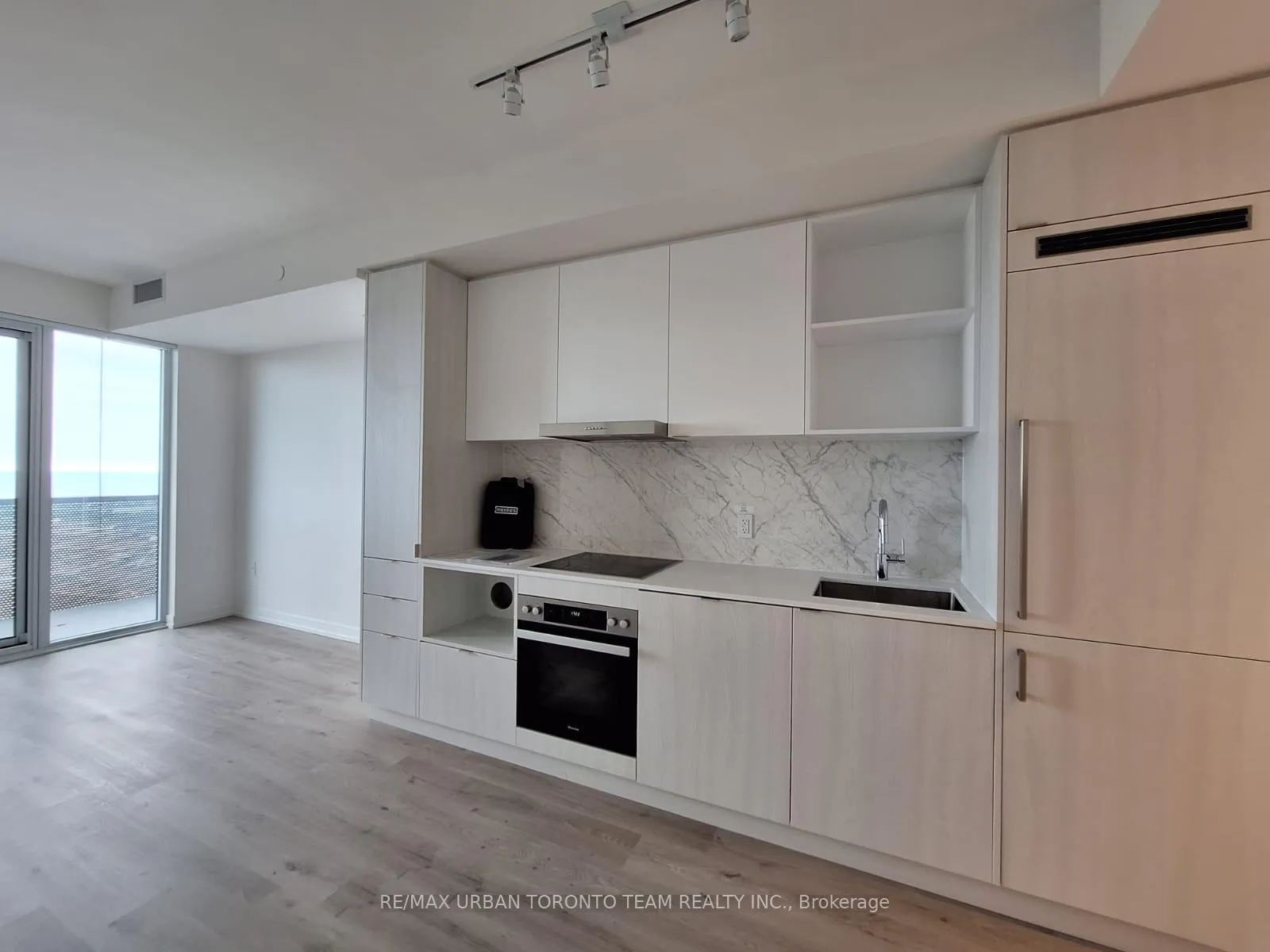 Photo 8 of Unit 7203, 138 Downes Street, Toronto, Waterfront Communities — HOMEH